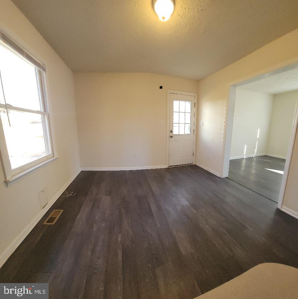 SURRY WOODS - Residential Lease