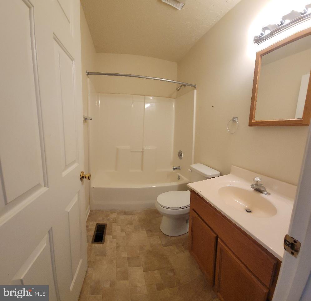 SURRY WOODS - Residential Lease