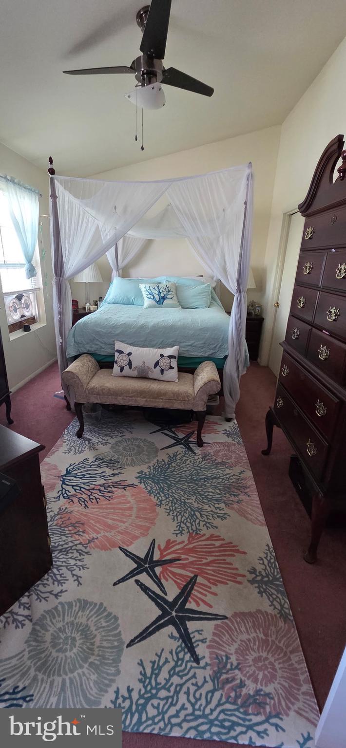 WHISPERING RIDGE - Residential