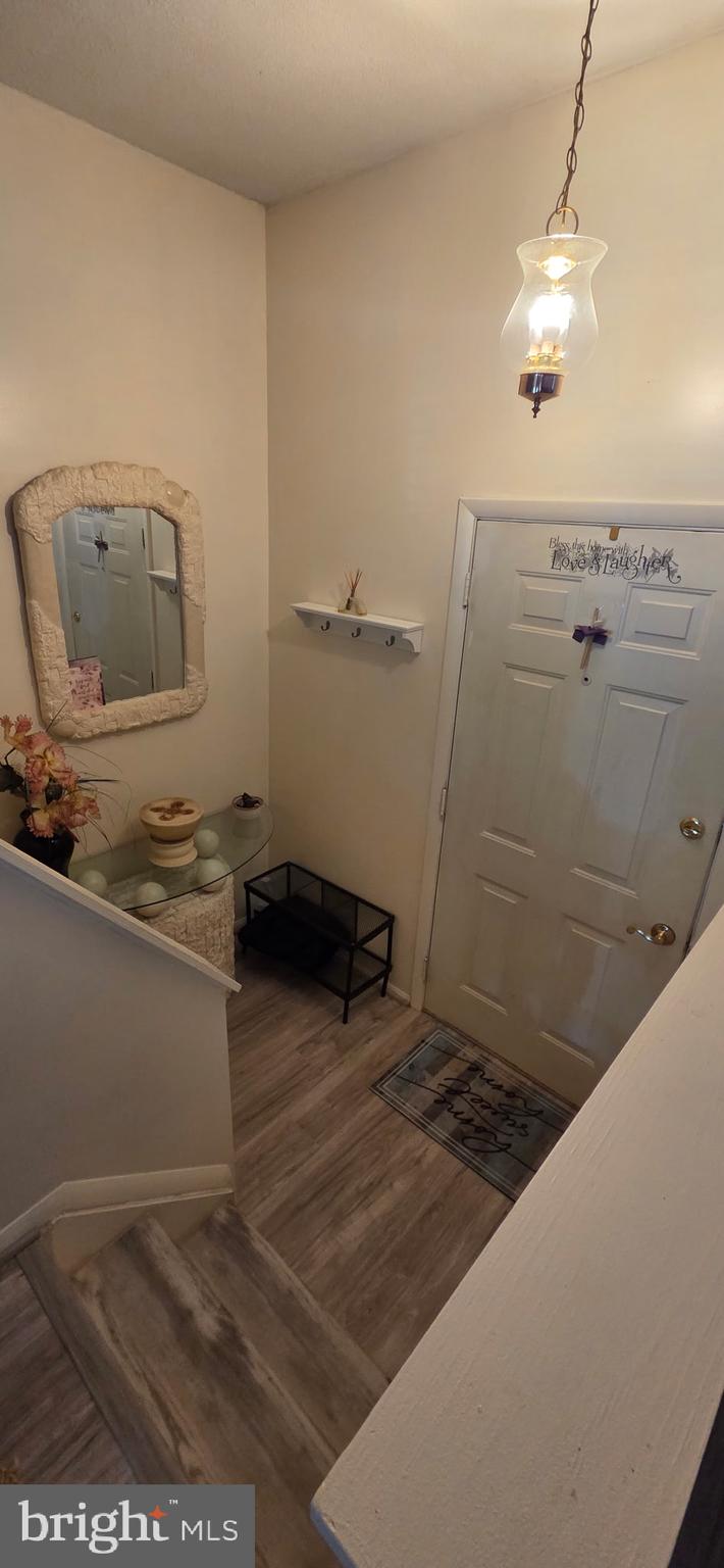 WHISPERING RIDGE - Residential