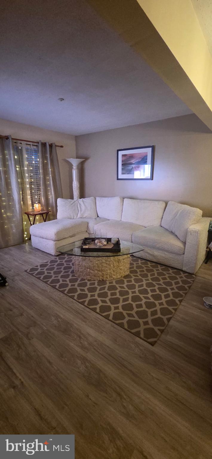 WHISPERING RIDGE - Residential