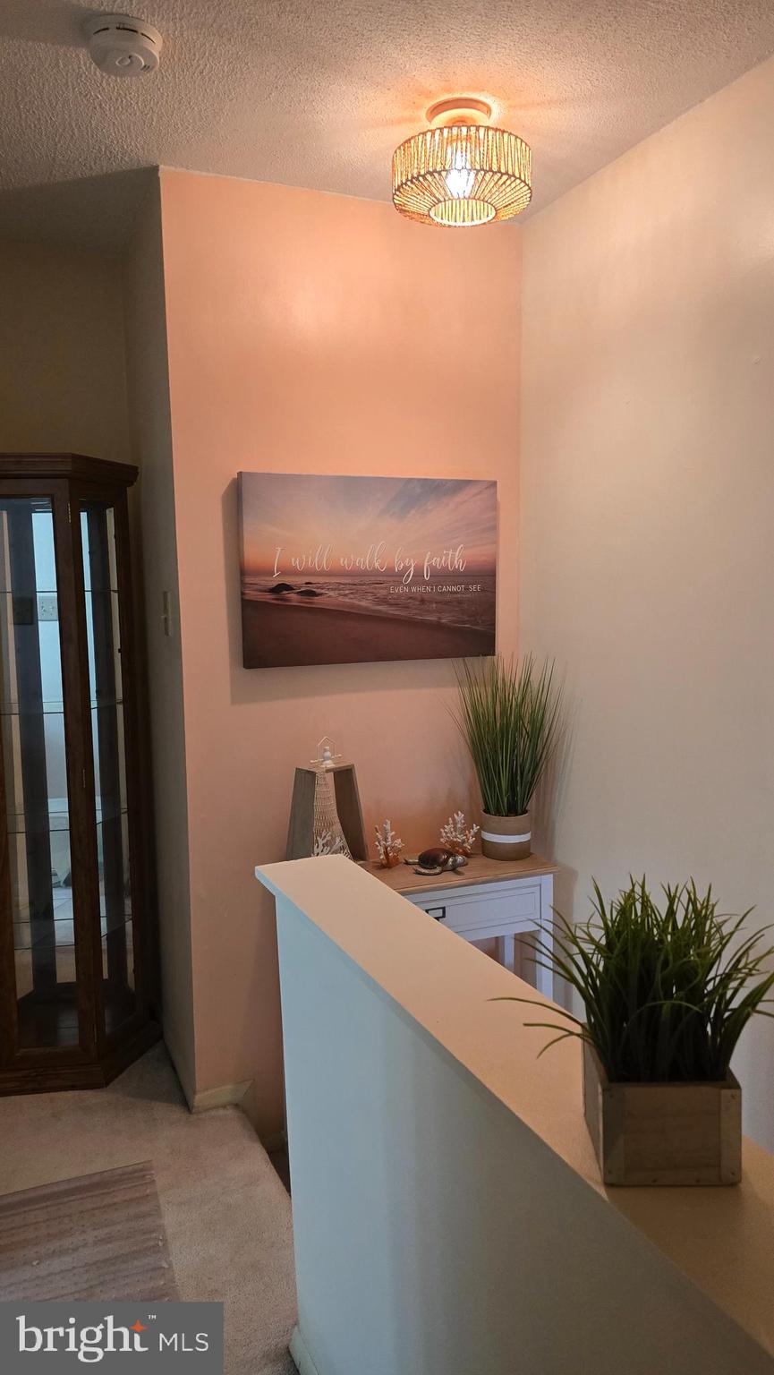 WHISPERING RIDGE - Residential