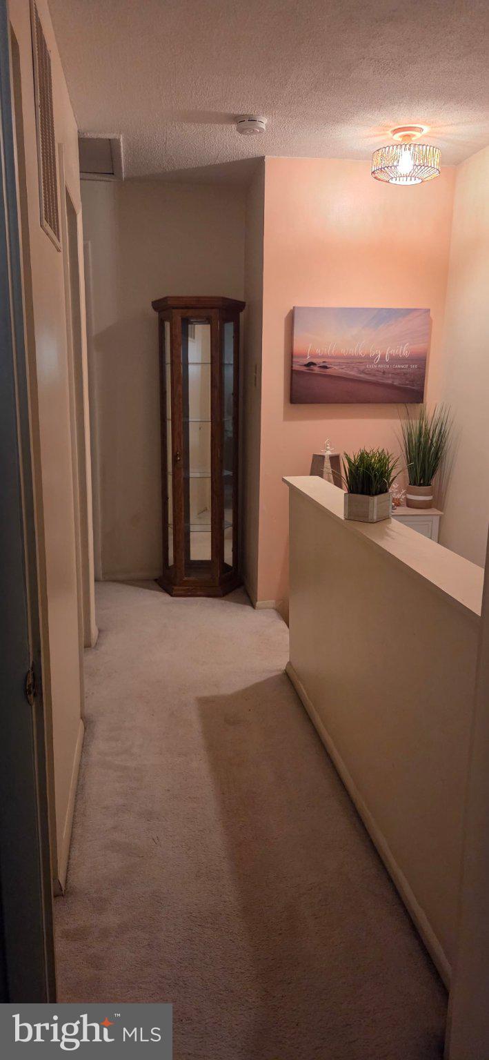 WHISPERING RIDGE - Residential