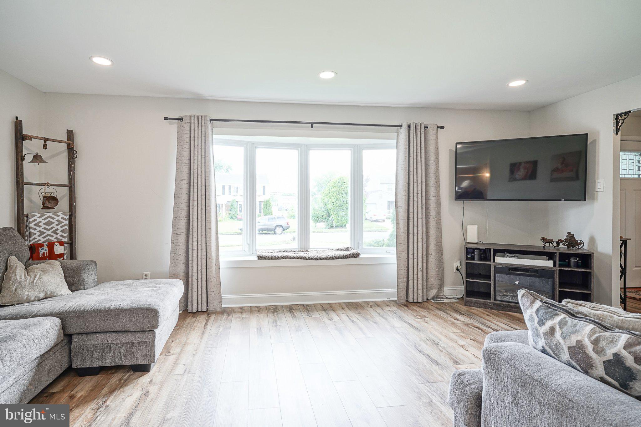 15 POLARIS ROAD