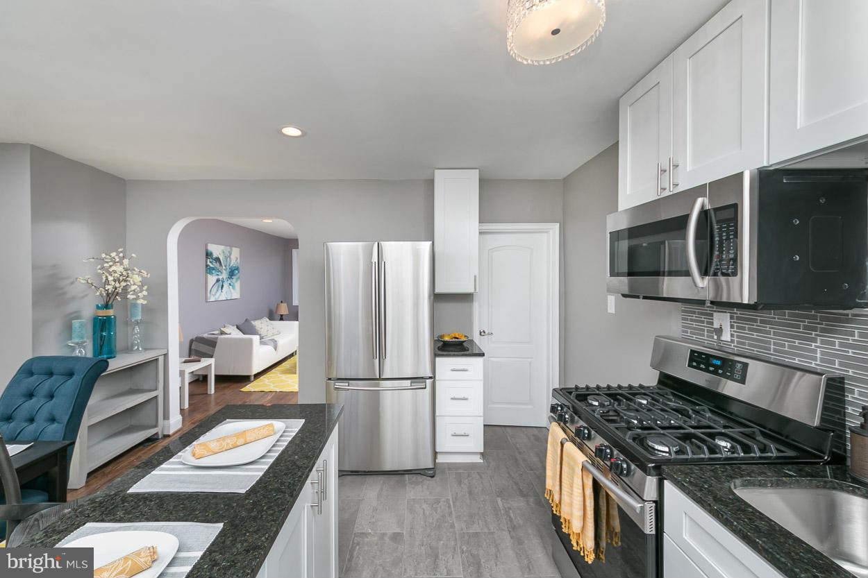 WEST HILLS - Residential