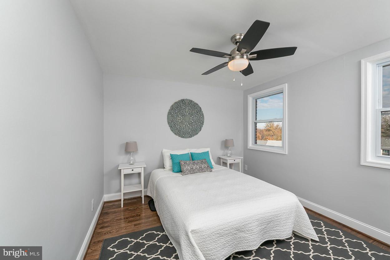 WEST HILLS - Residential