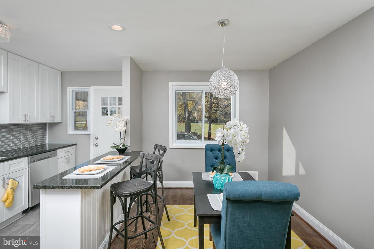 WEST HILLS - Residential