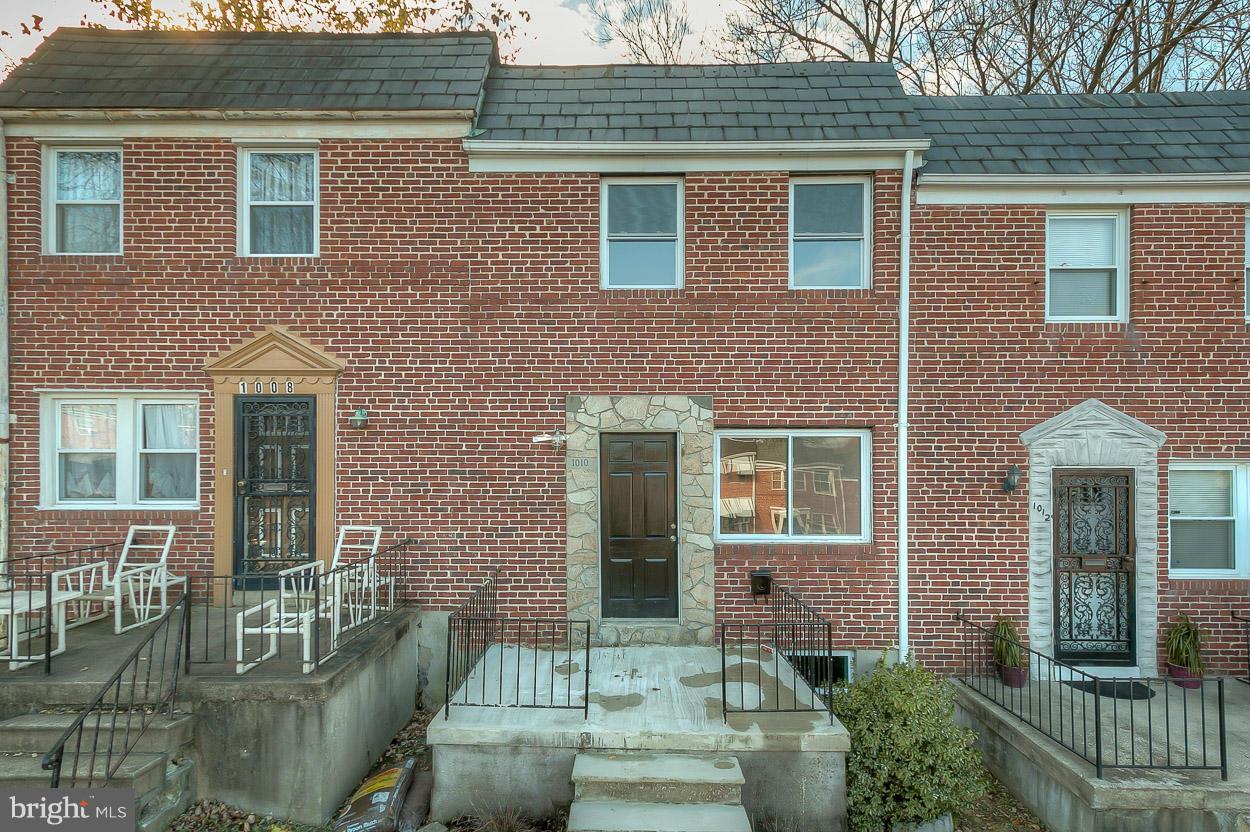 WEST HILLS - Residential