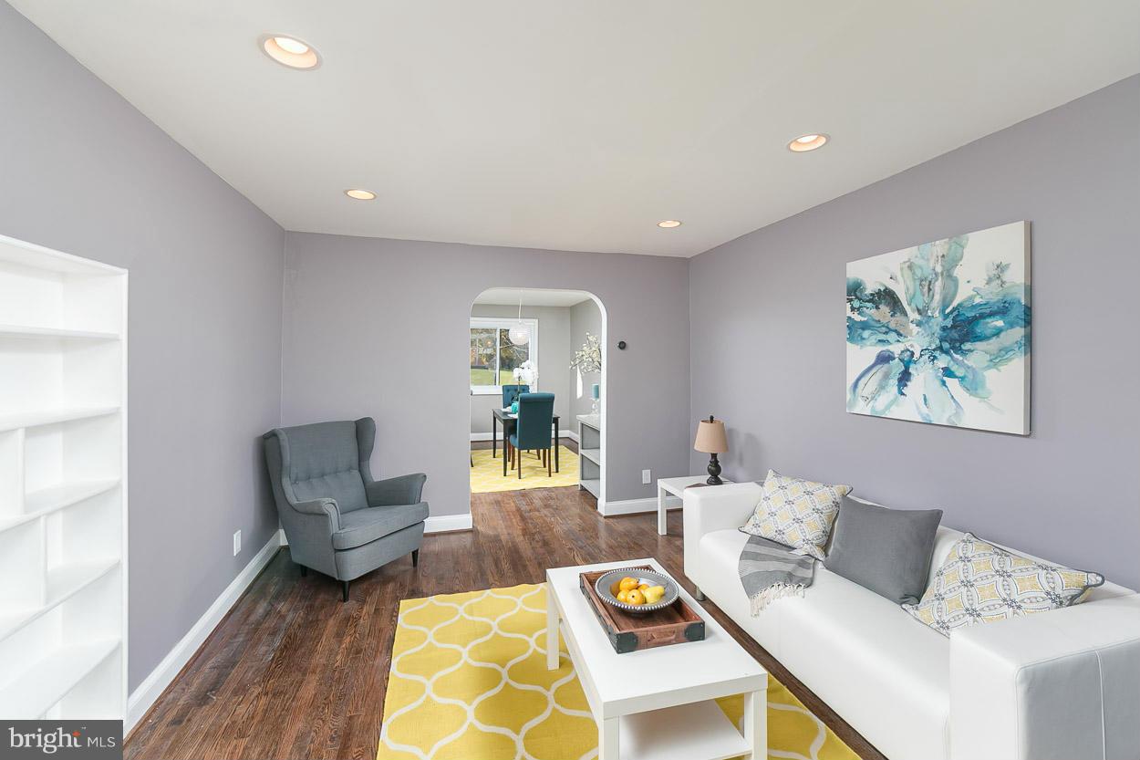 WEST HILLS - Residential