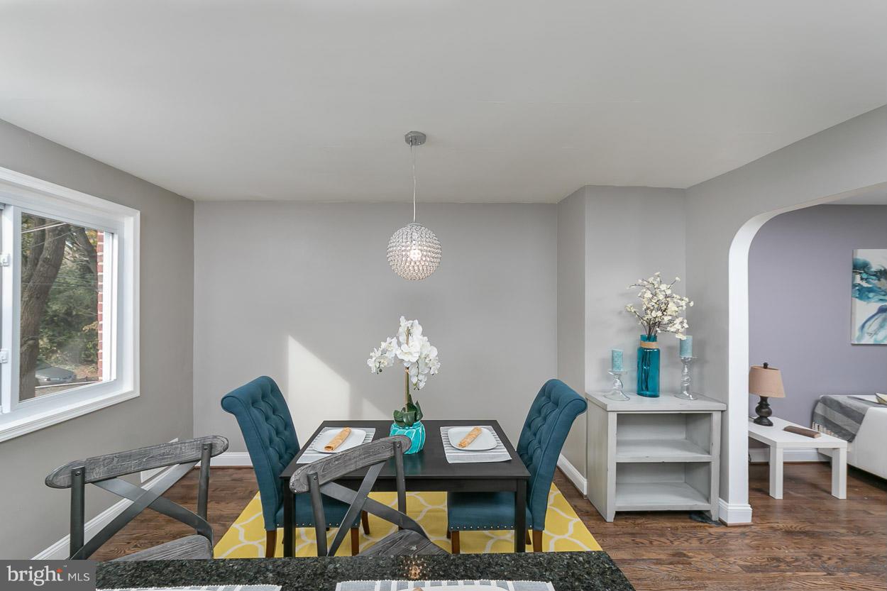 WEST HILLS - Residential