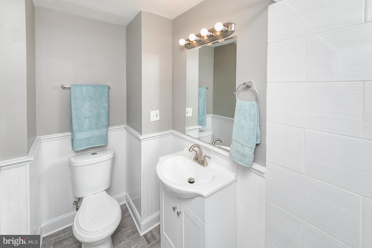 WEST HILLS - Residential