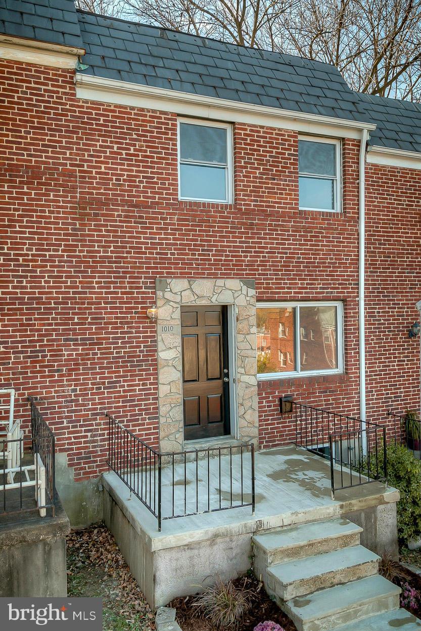 WEST HILLS - Residential