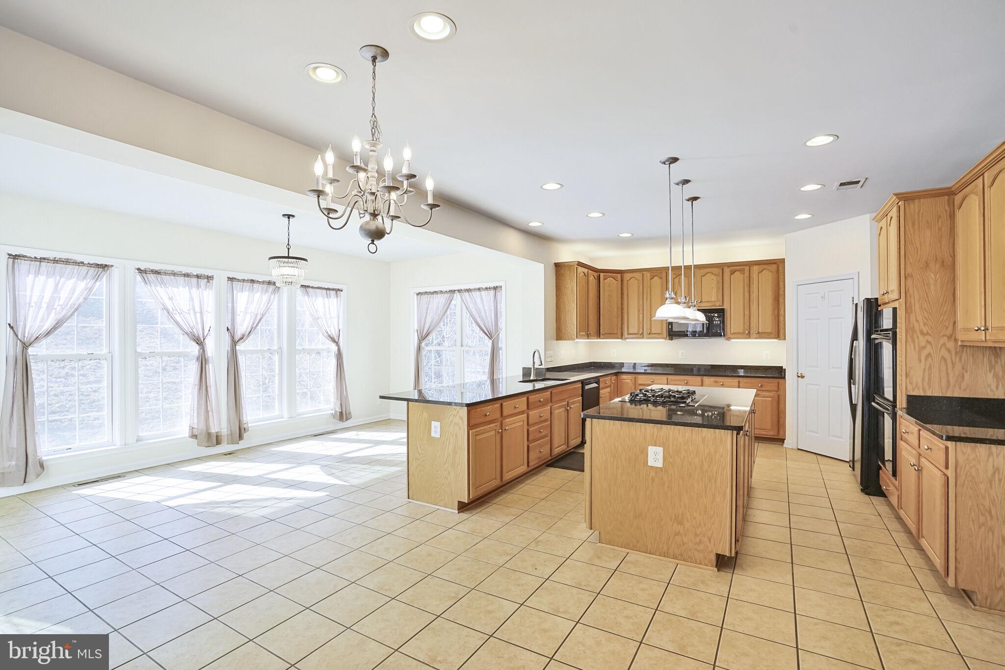 LAUREL HILL LANDBAY - Residential Lease