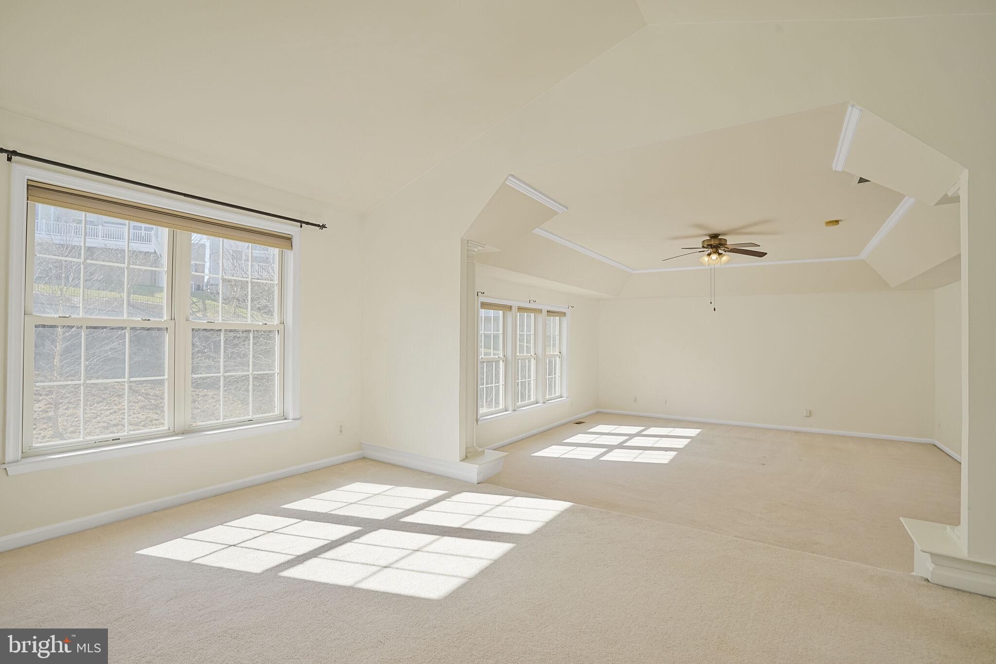 LAUREL HILL LANDBAY - Residential Lease