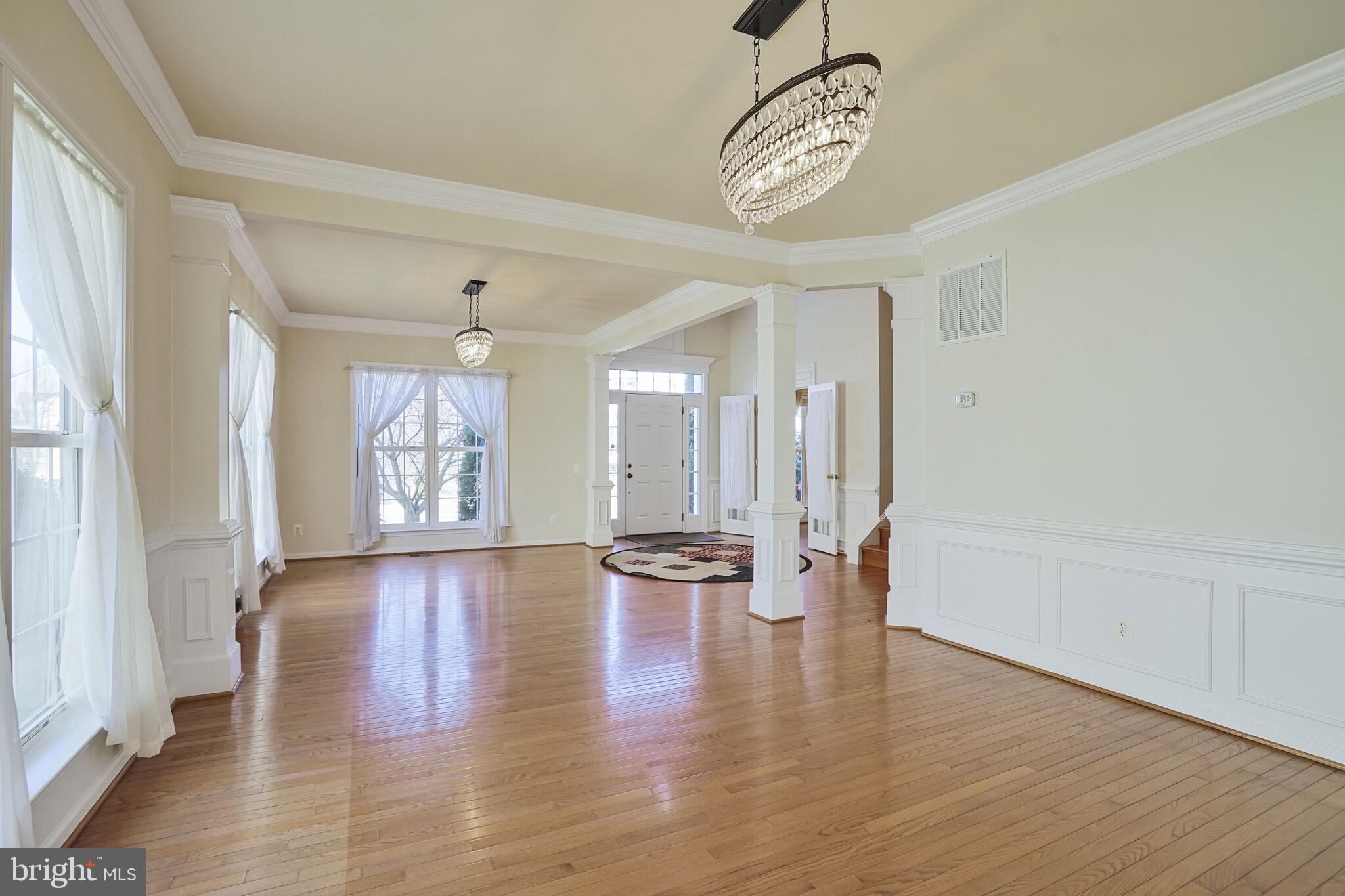 LAUREL HILL LANDBAY - Residential Lease