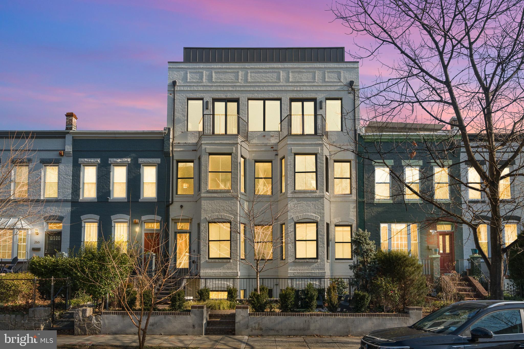 270 15TH STREET SE 301