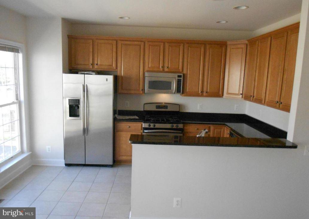 COPPERMINE CROSSING - Residential Lease