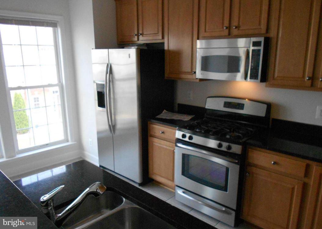 COPPERMINE CROSSING - Residential Lease