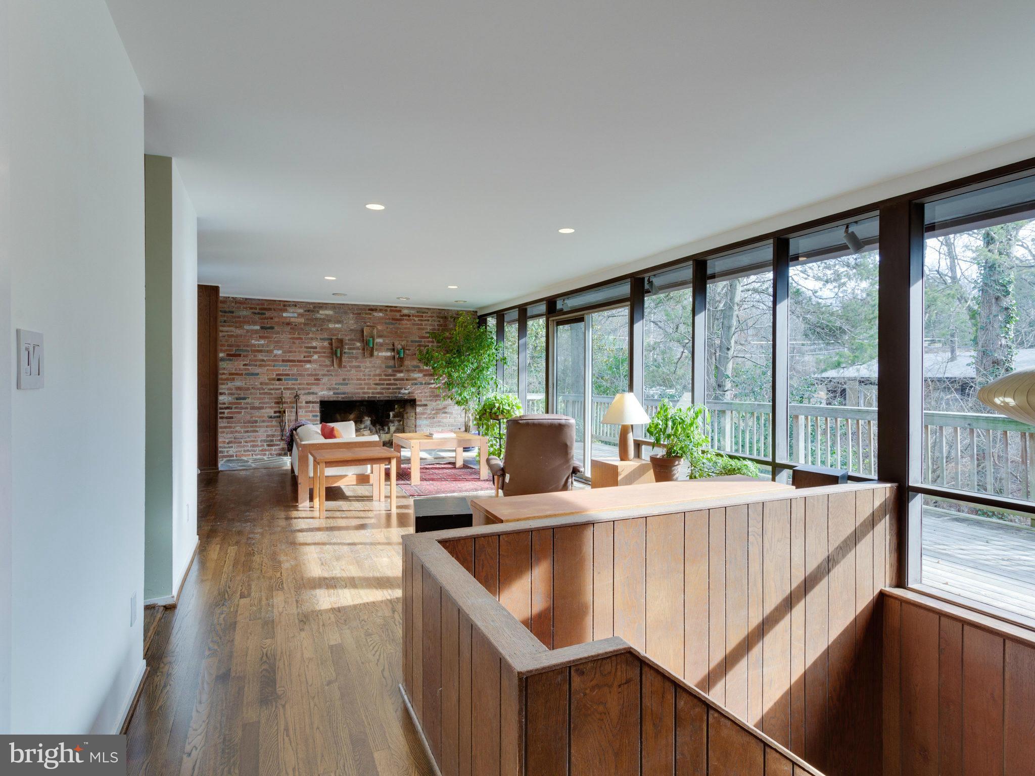 HOLLIN HILLS - Residential