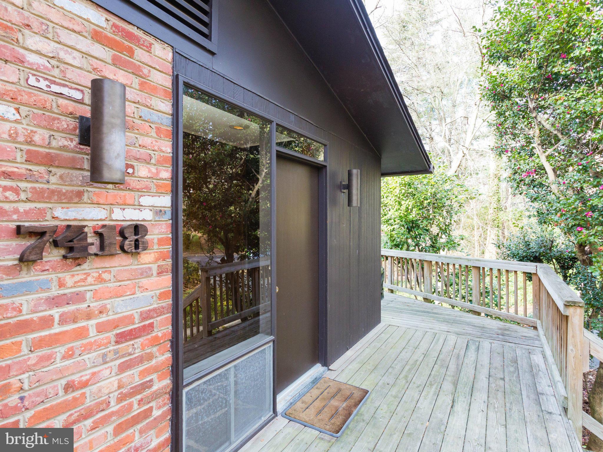 HOLLIN HILLS - Residential