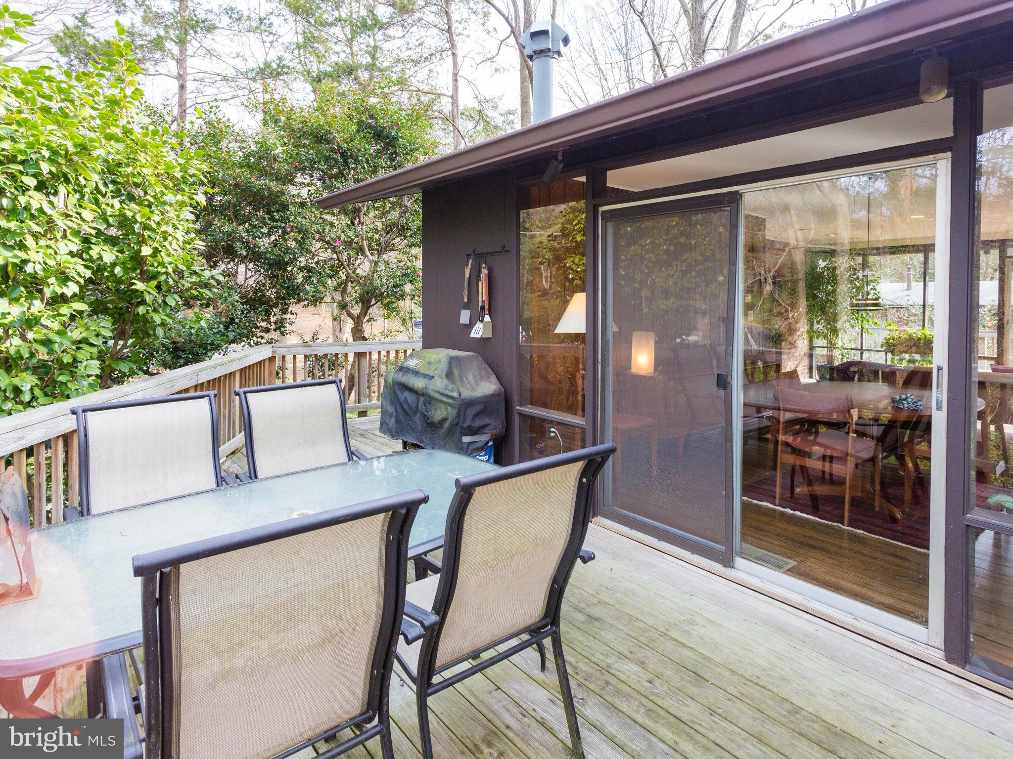 HOLLIN HILLS - Residential