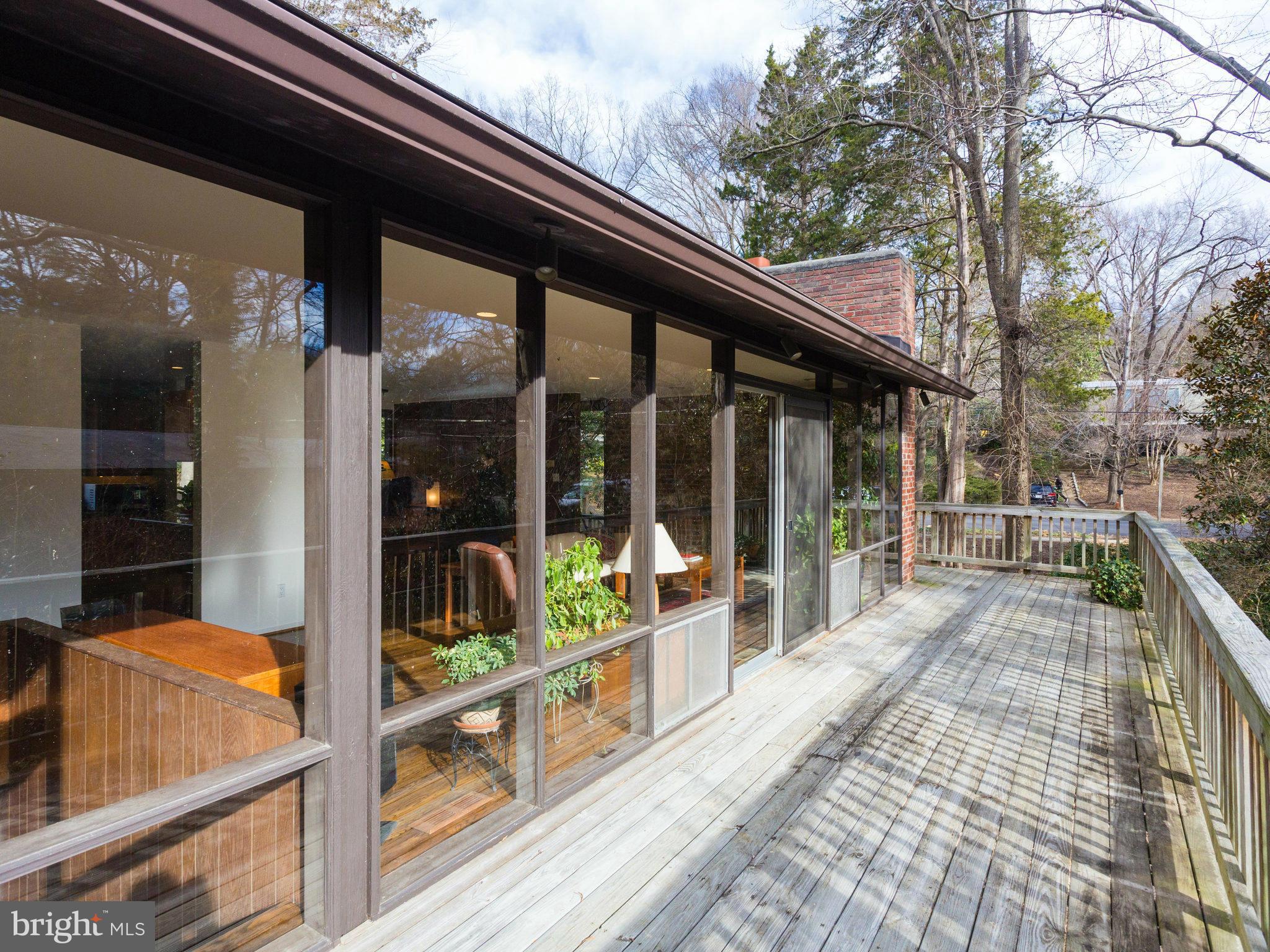 HOLLIN HILLS - Residential