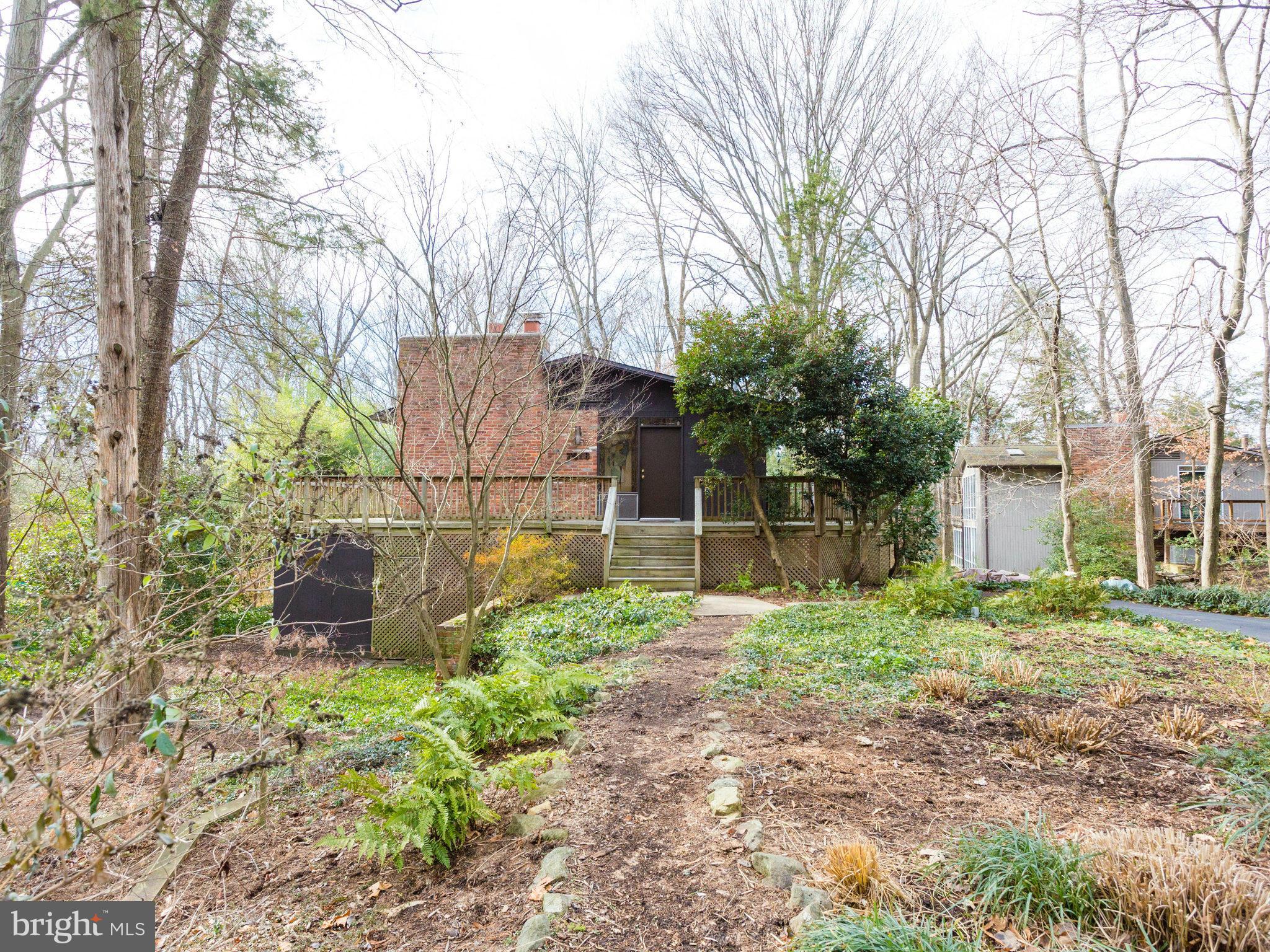 HOLLIN HILLS - Residential