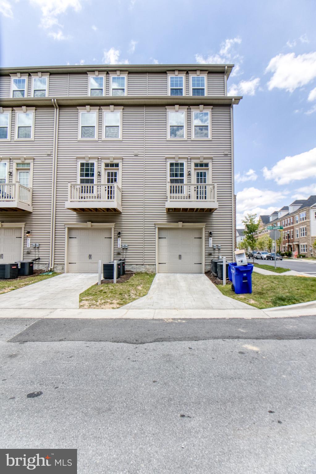 GREENBELT STATION - Residential