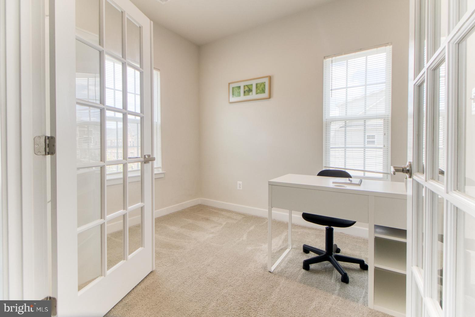 GREENBELT STATION - Residential