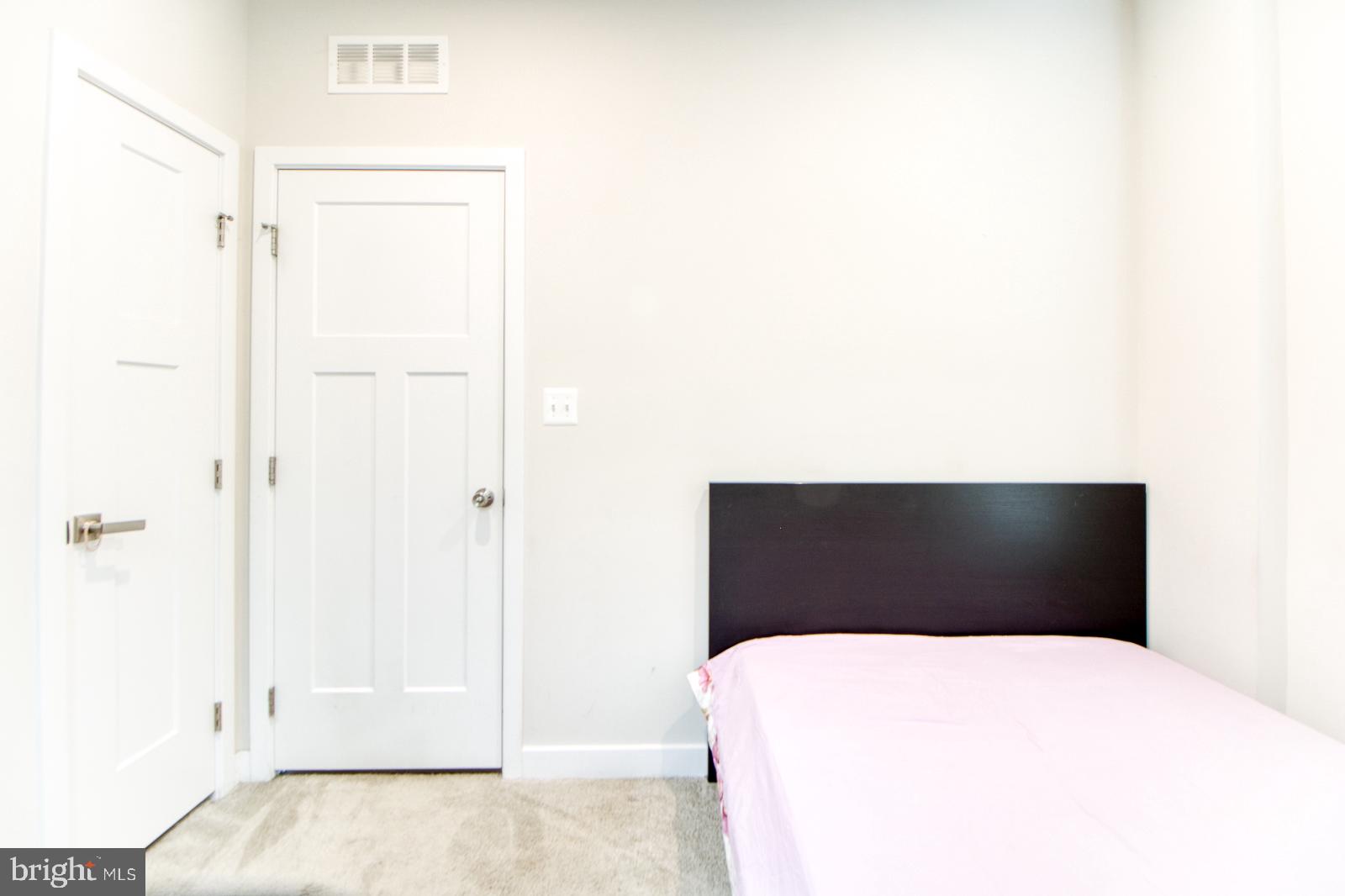 GREENBELT STATION - Residential