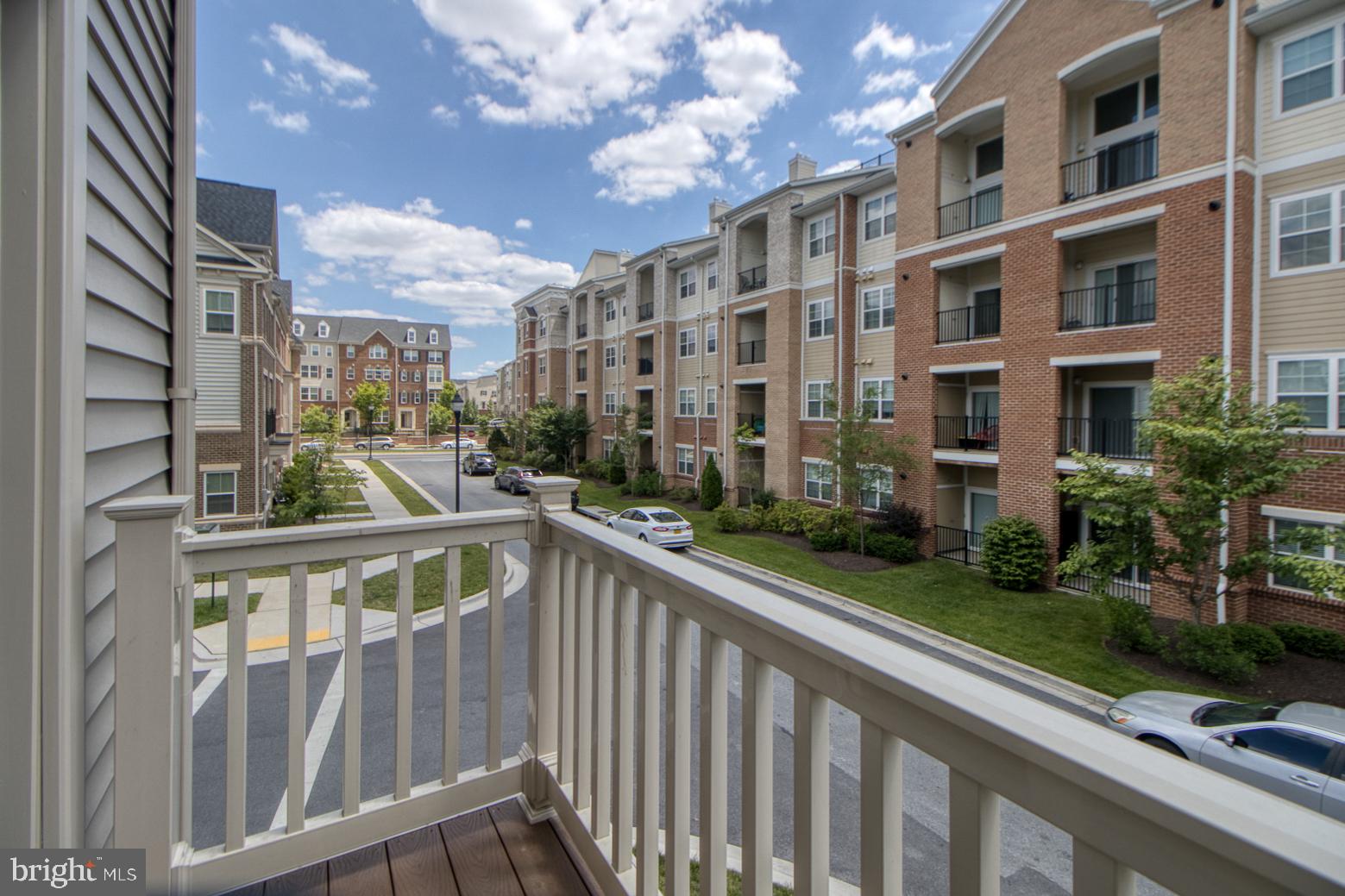 GREENBELT STATION - Residential