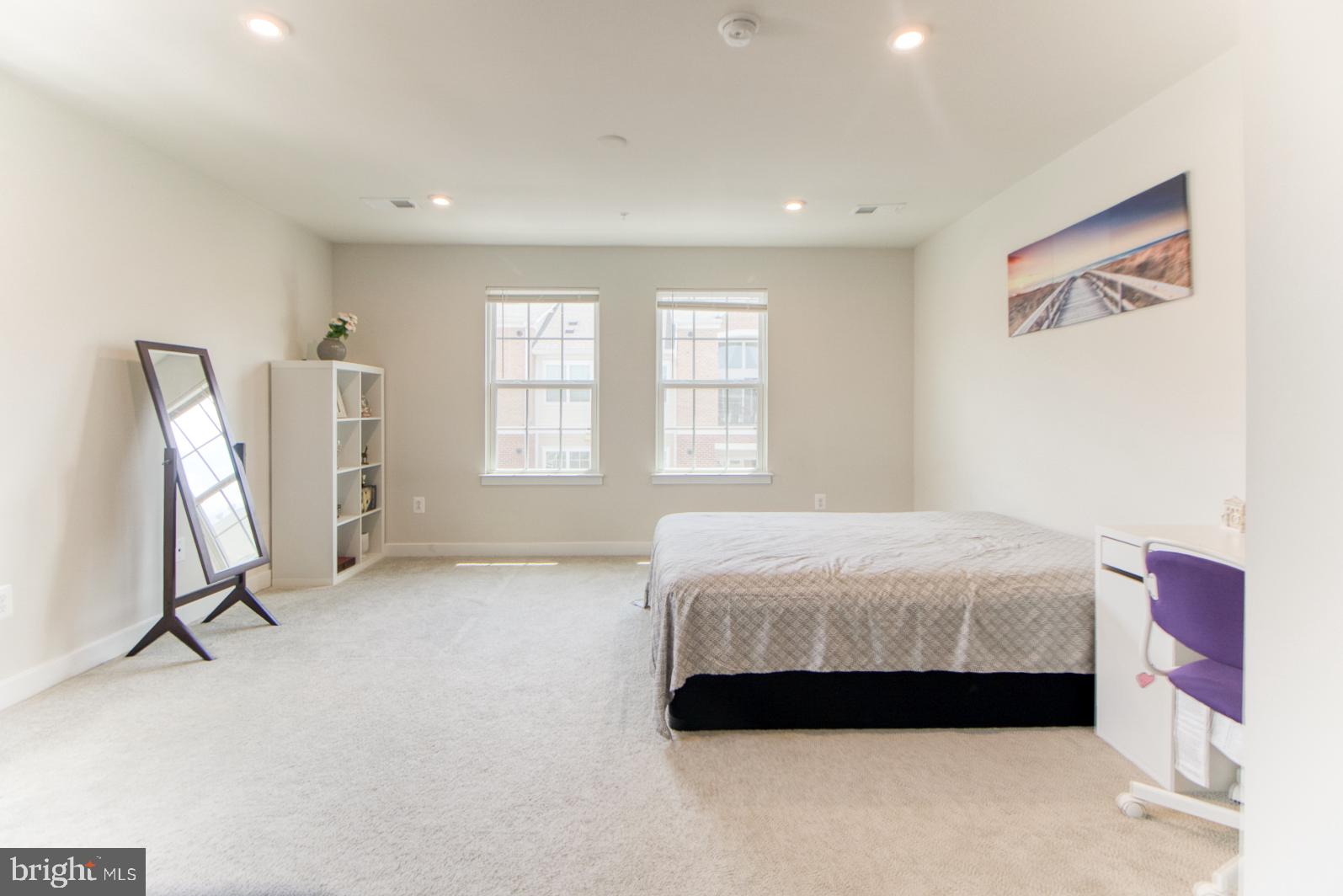 GREENBELT STATION - Residential