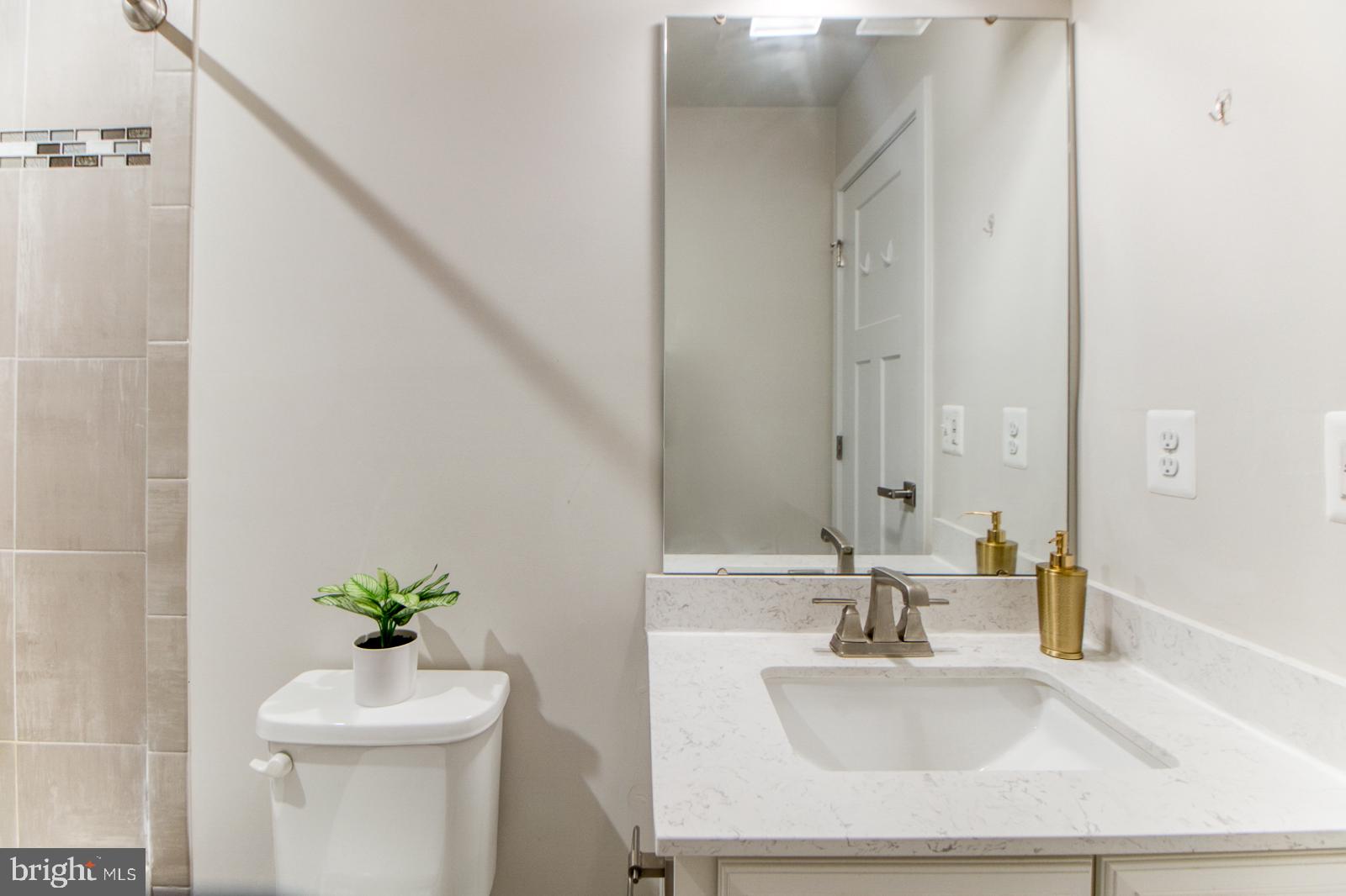 GREENBELT STATION - Residential