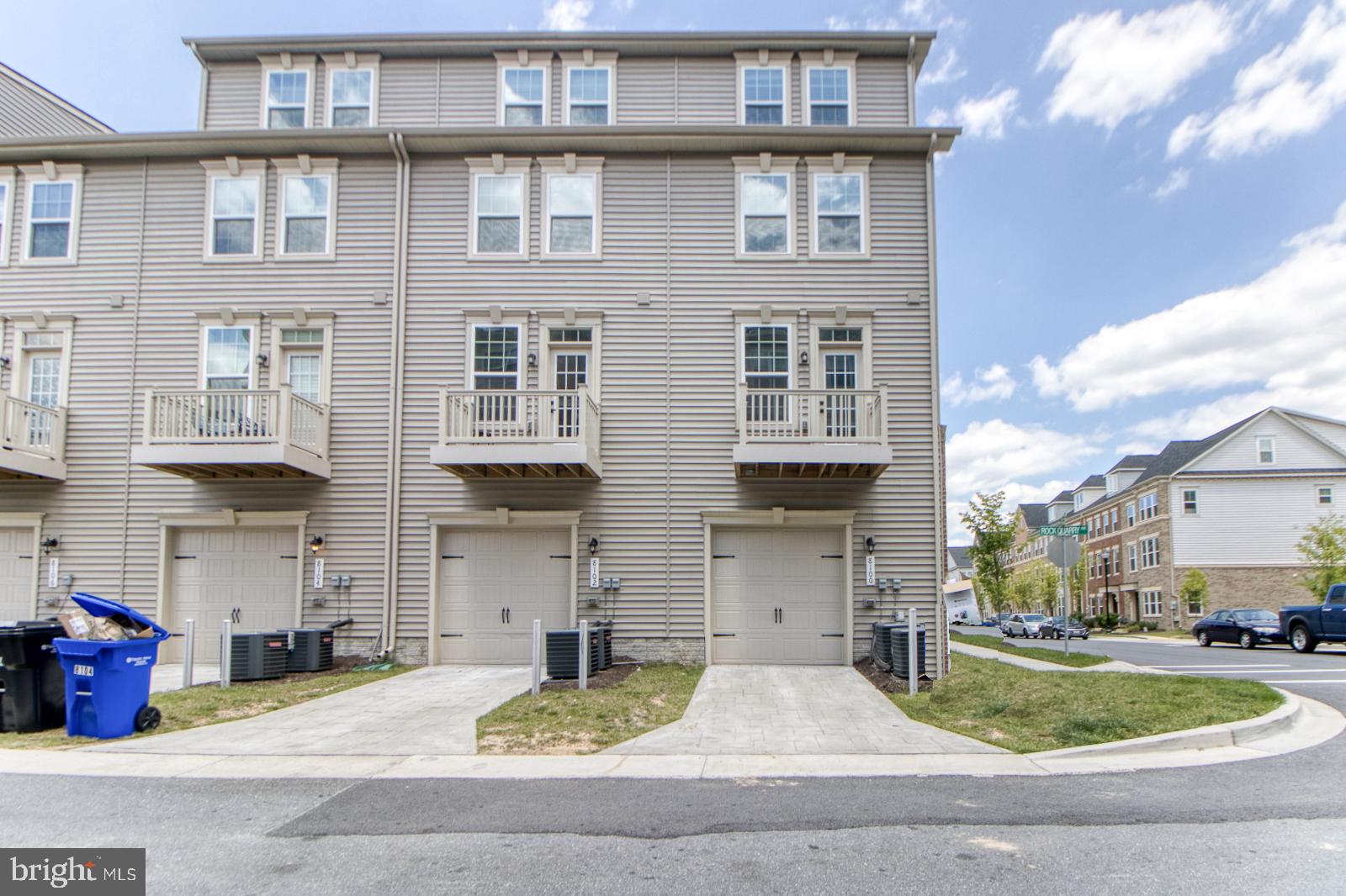 GREENBELT STATION - Residential