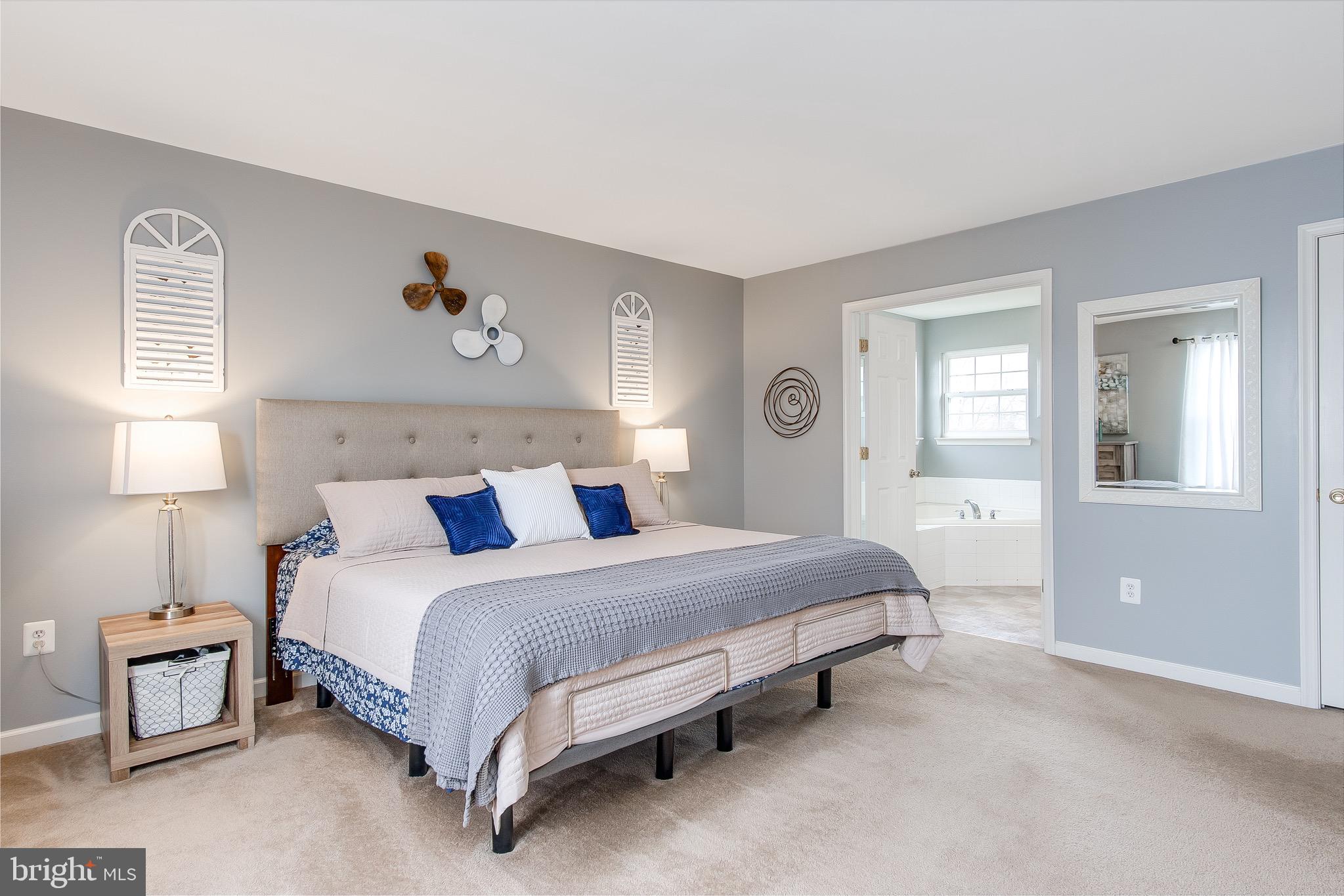 SOUTHGATE - Residential