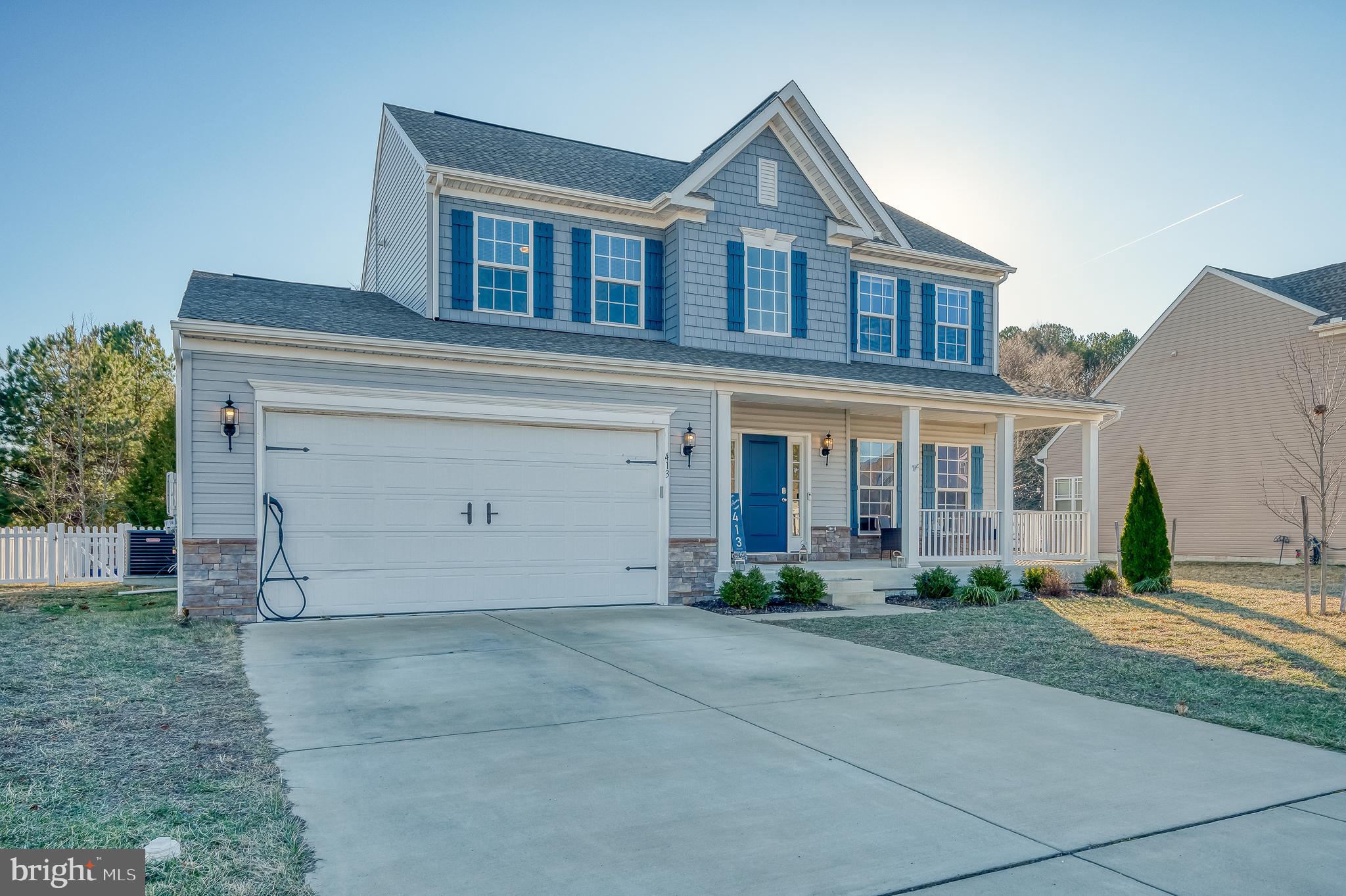 LONGBOAT ESTATES - Residential