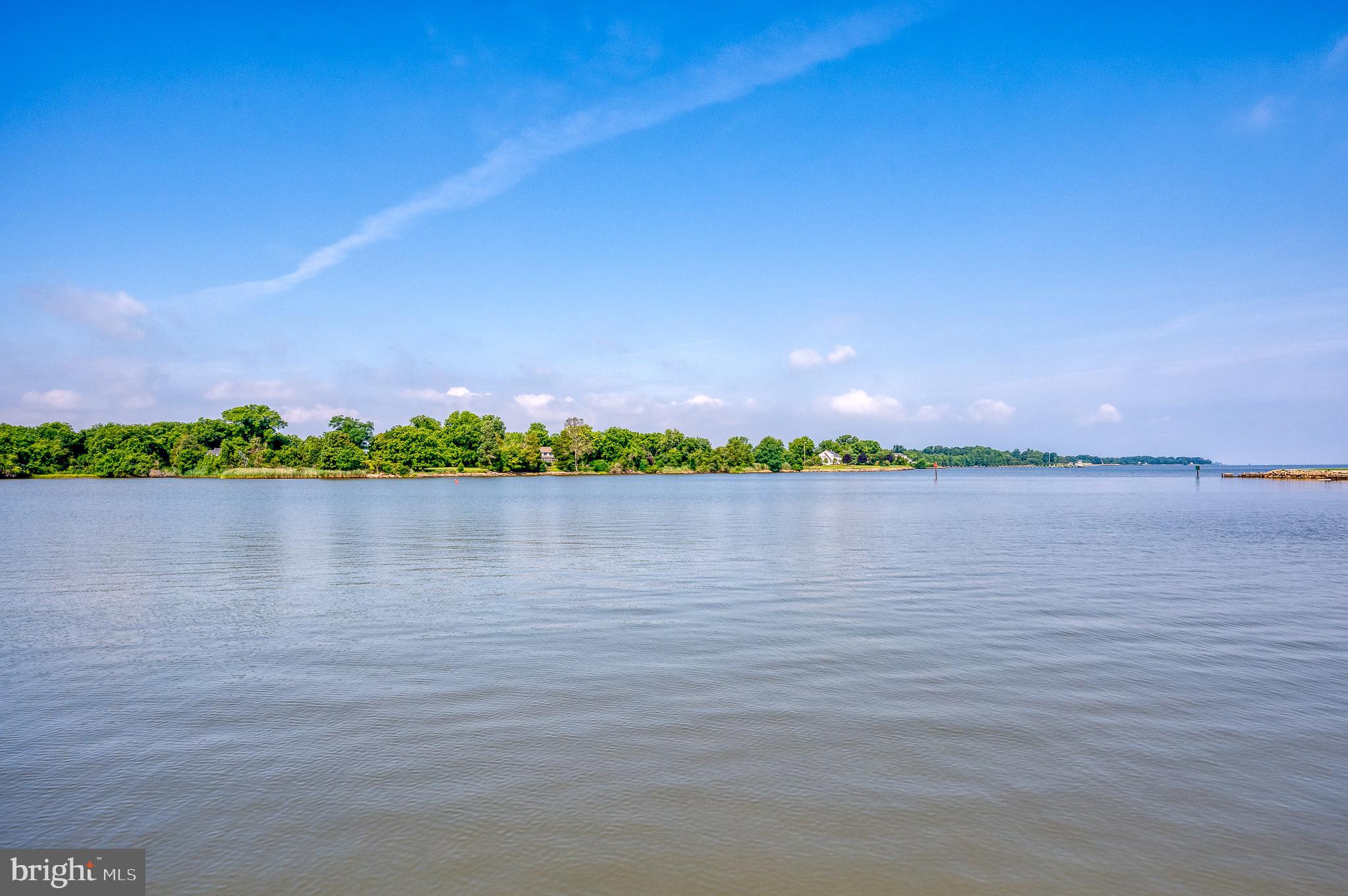 LONGBOAT ESTATES - Residential