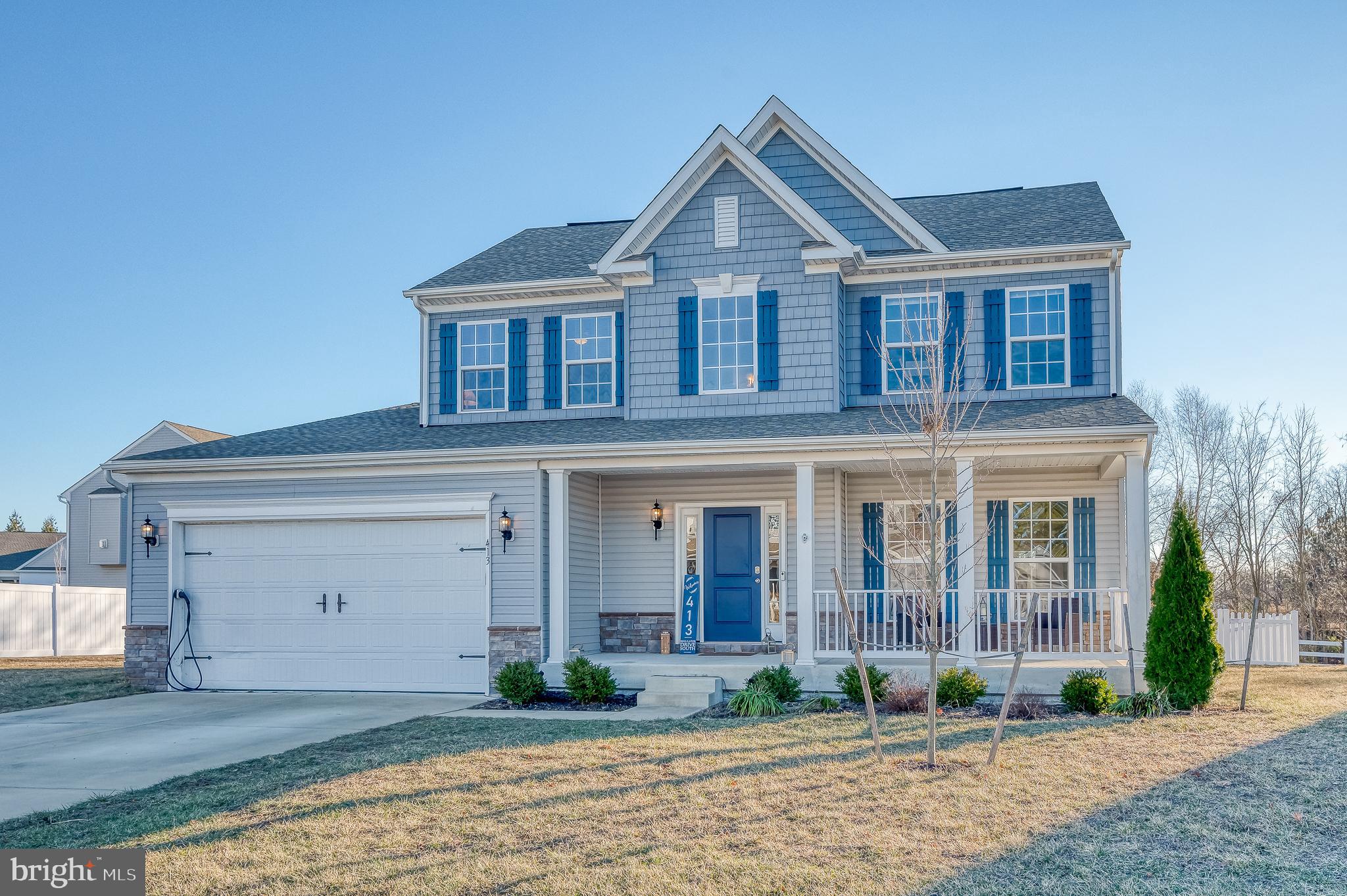 LONGBOAT ESTATES - Residential