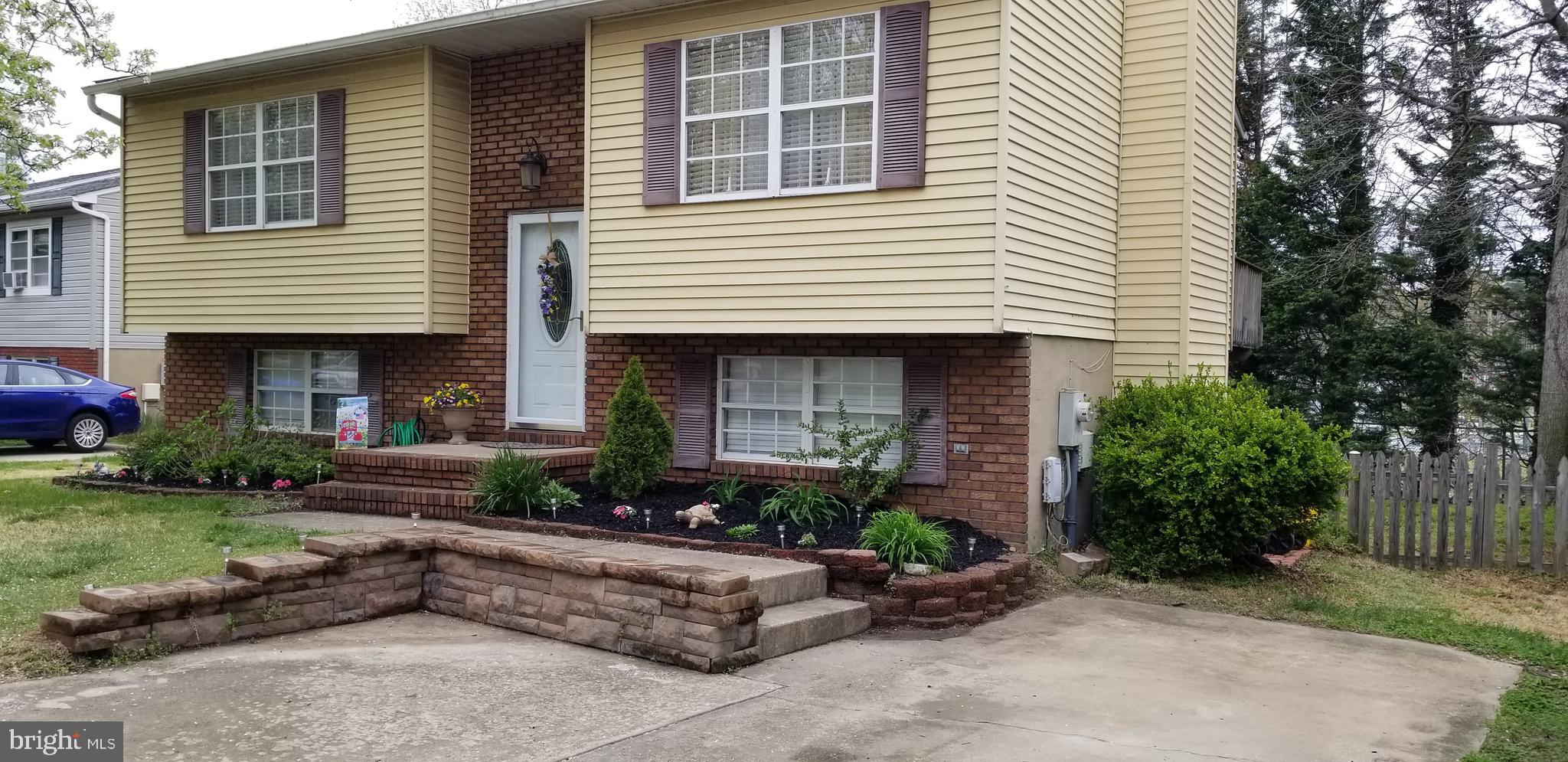 TREVOR WOODS - Residential