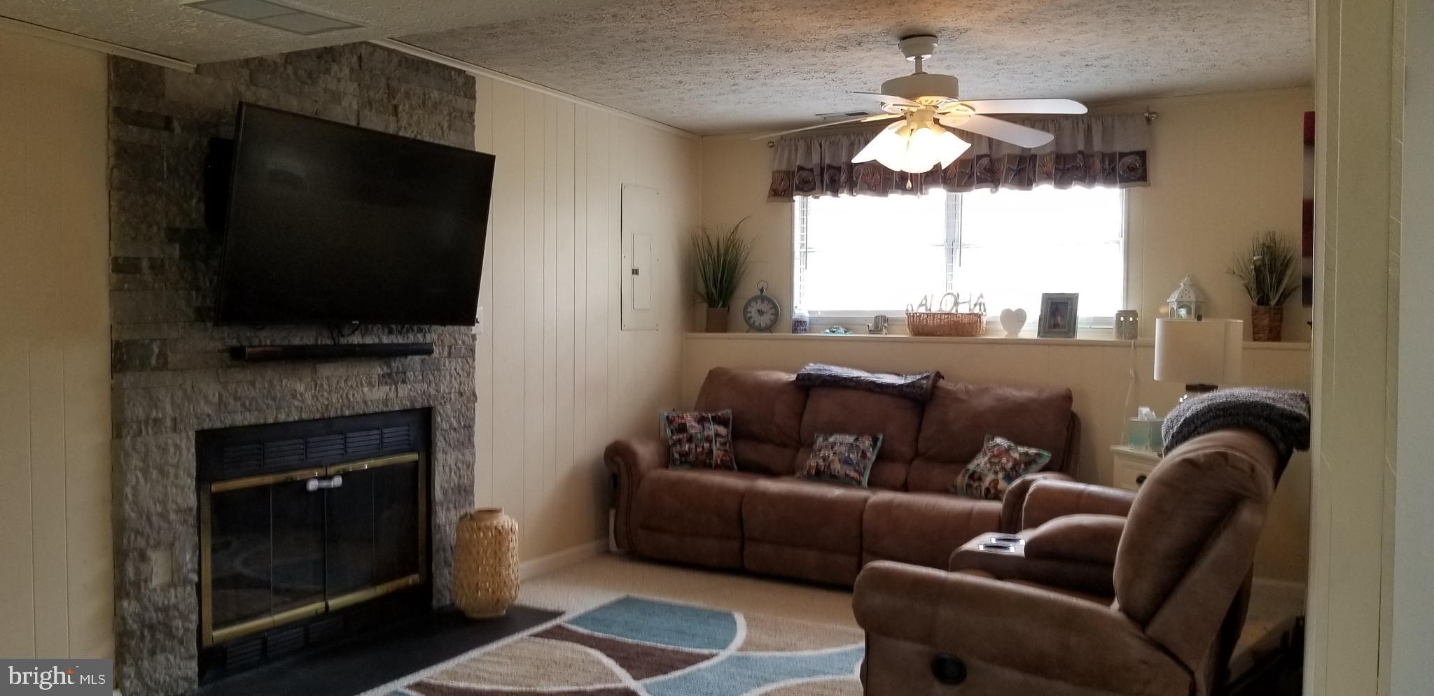 TREVOR WOODS - Residential