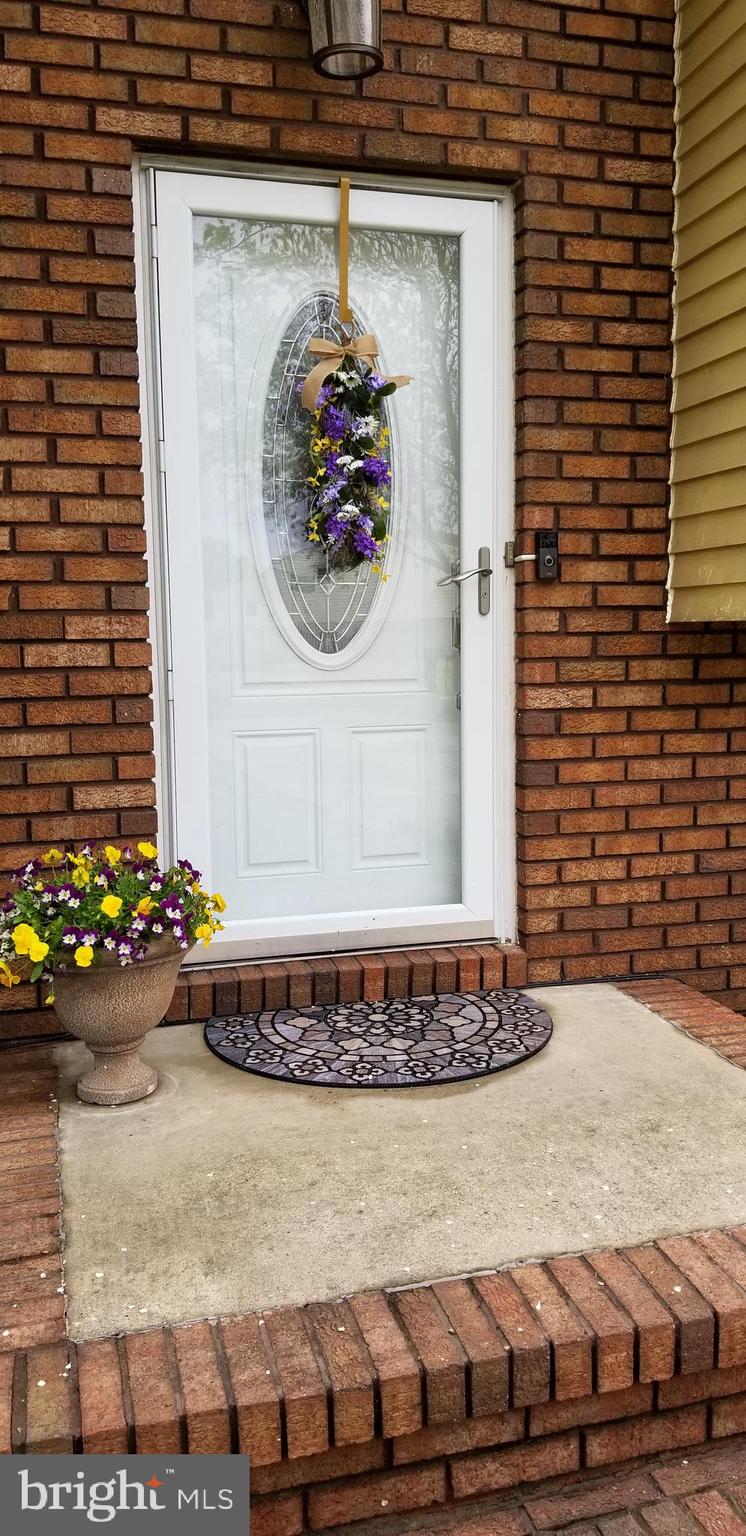 TREVOR WOODS - Residential