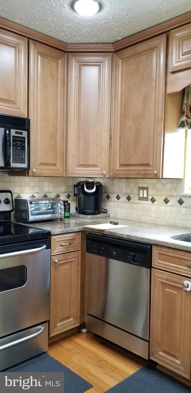 TREVOR WOODS - Residential