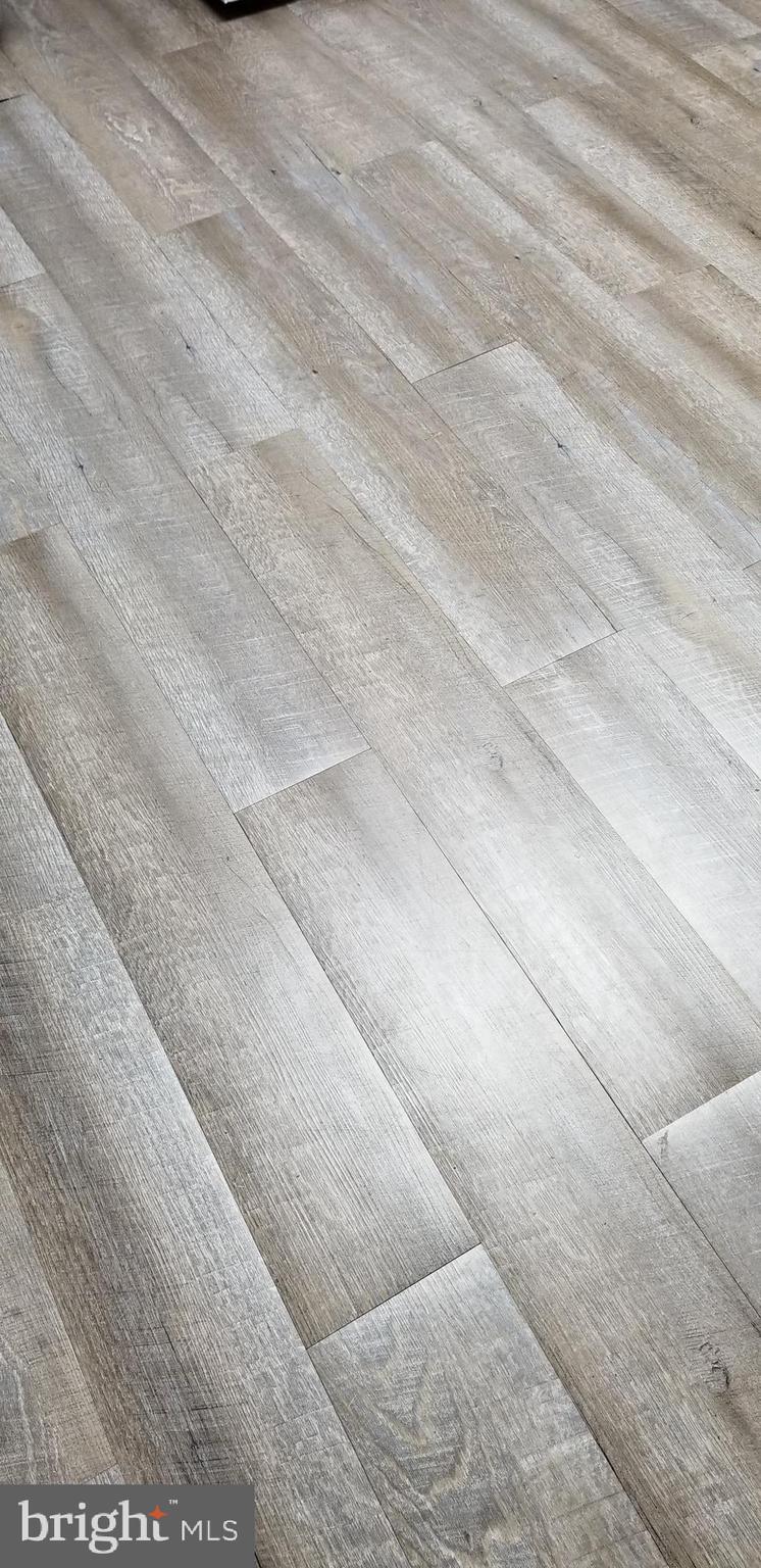 TREVOR WOODS - Residential