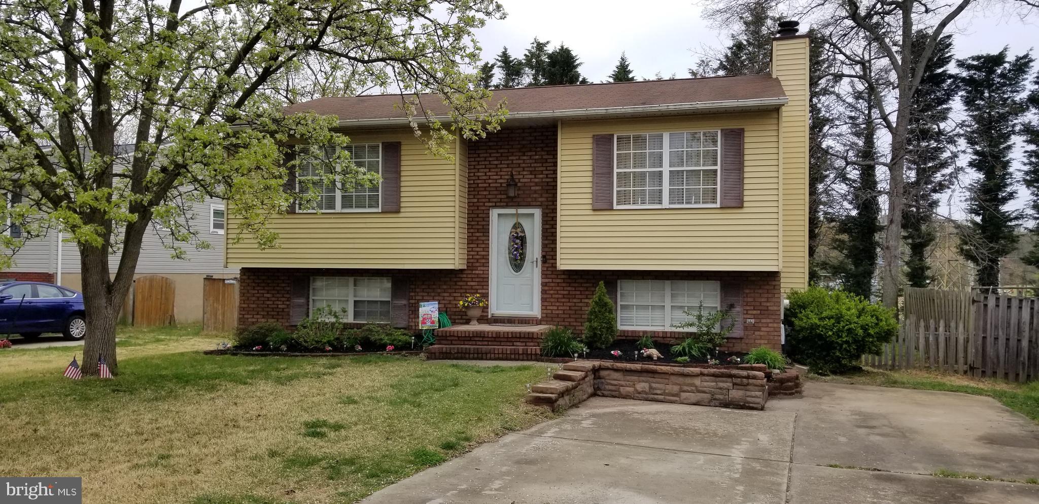 TREVOR WOODS - Residential