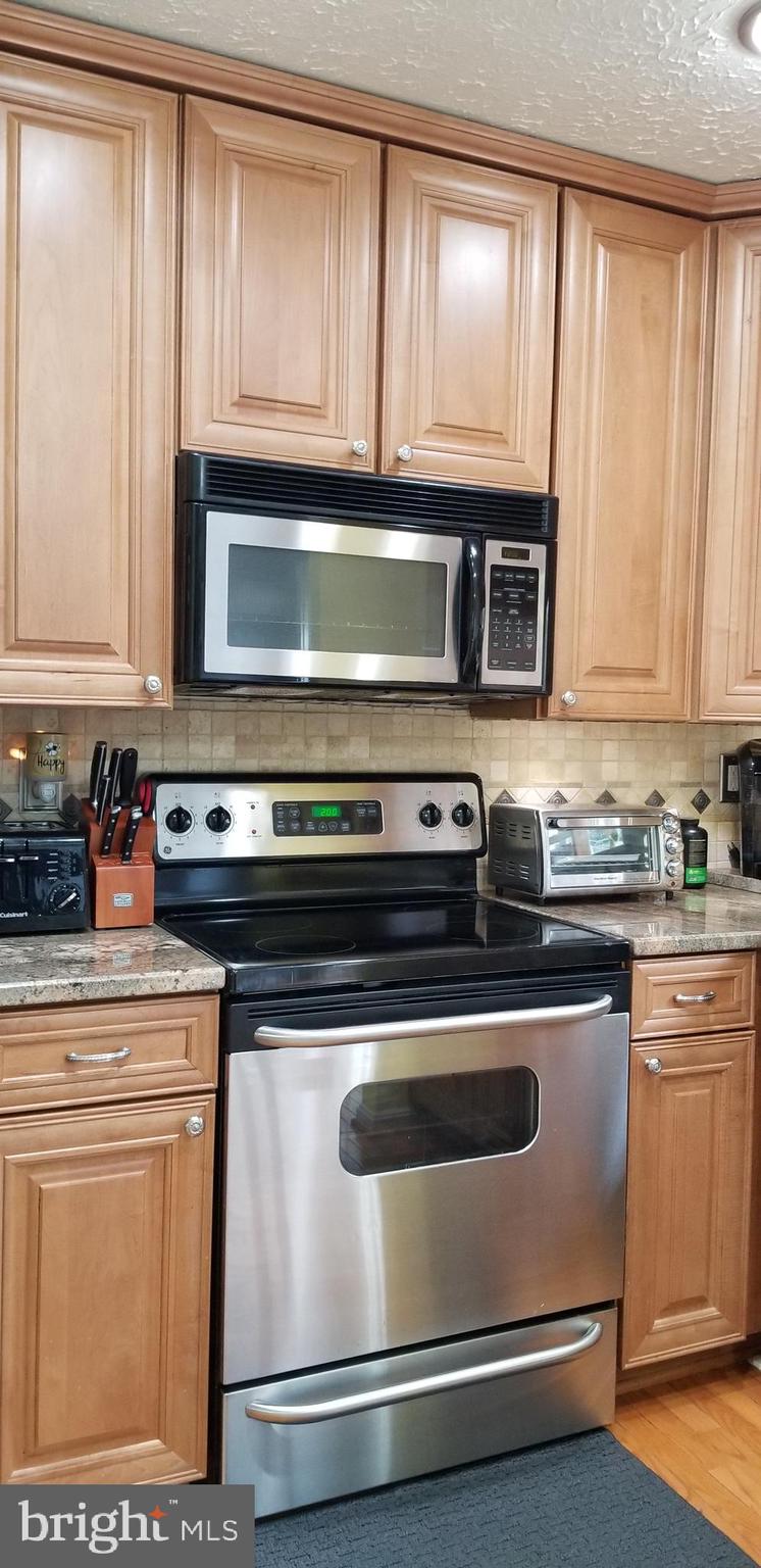 TREVOR WOODS - Residential