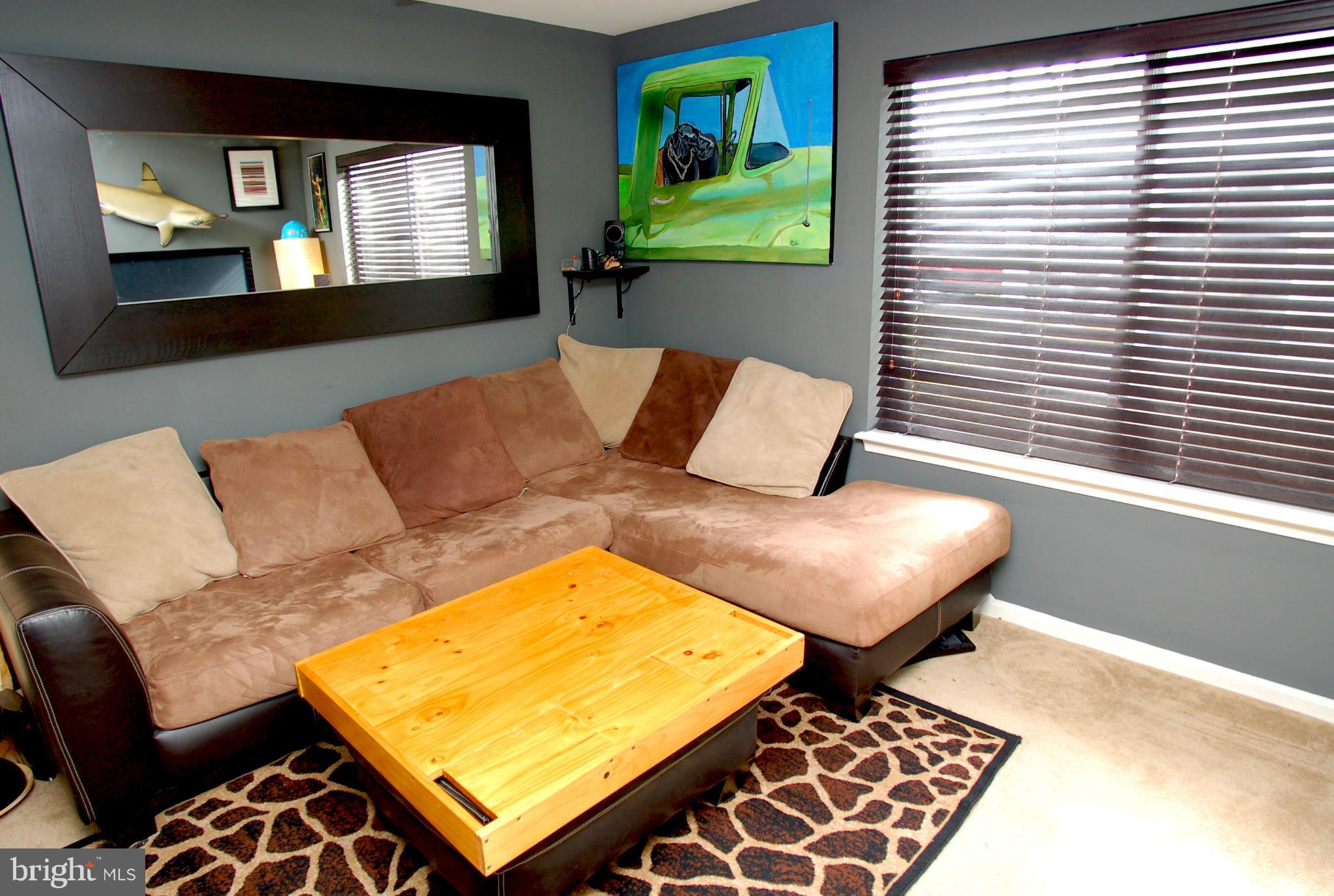 EASTPORT - Residential Lease