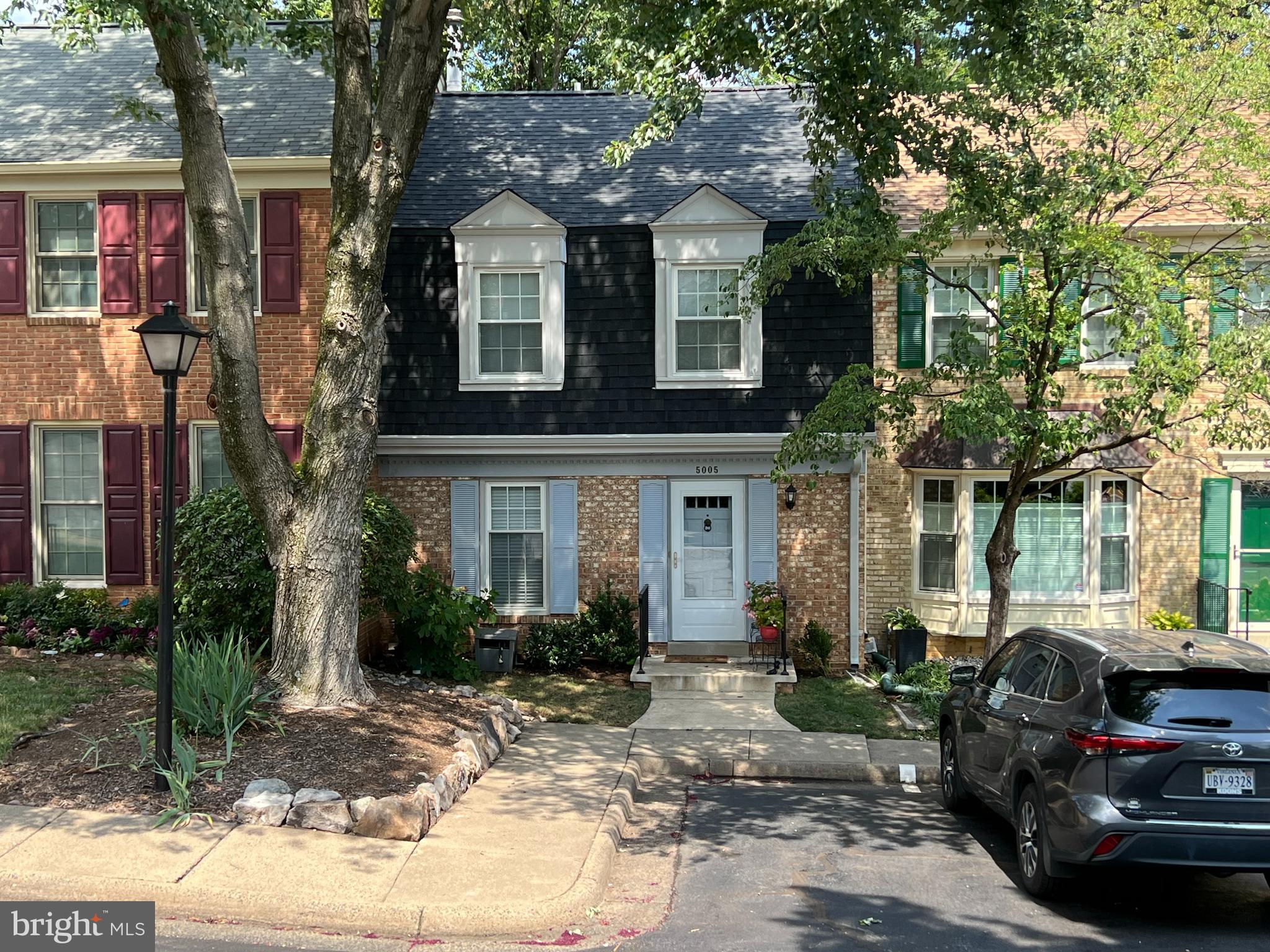 5005 DOMAIN PLACE