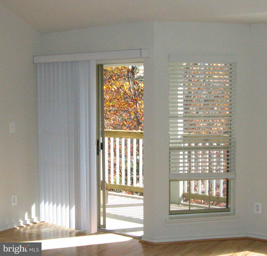 PENDERBROOK SQUARE CONDOMINIUMS - Residential Lease