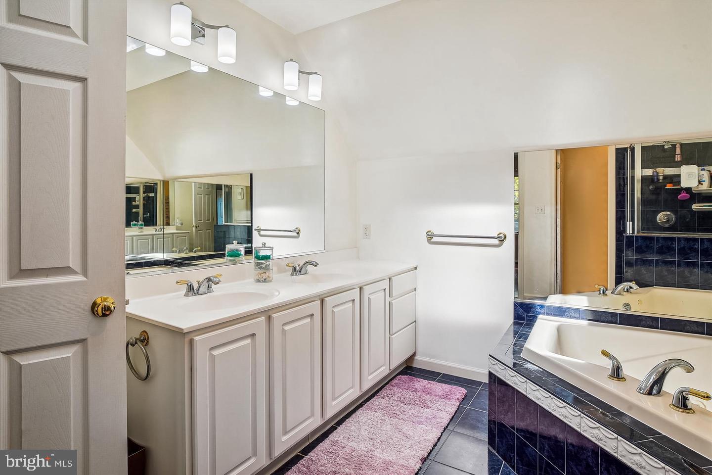 CLOVERFIELDS - Residential Lease