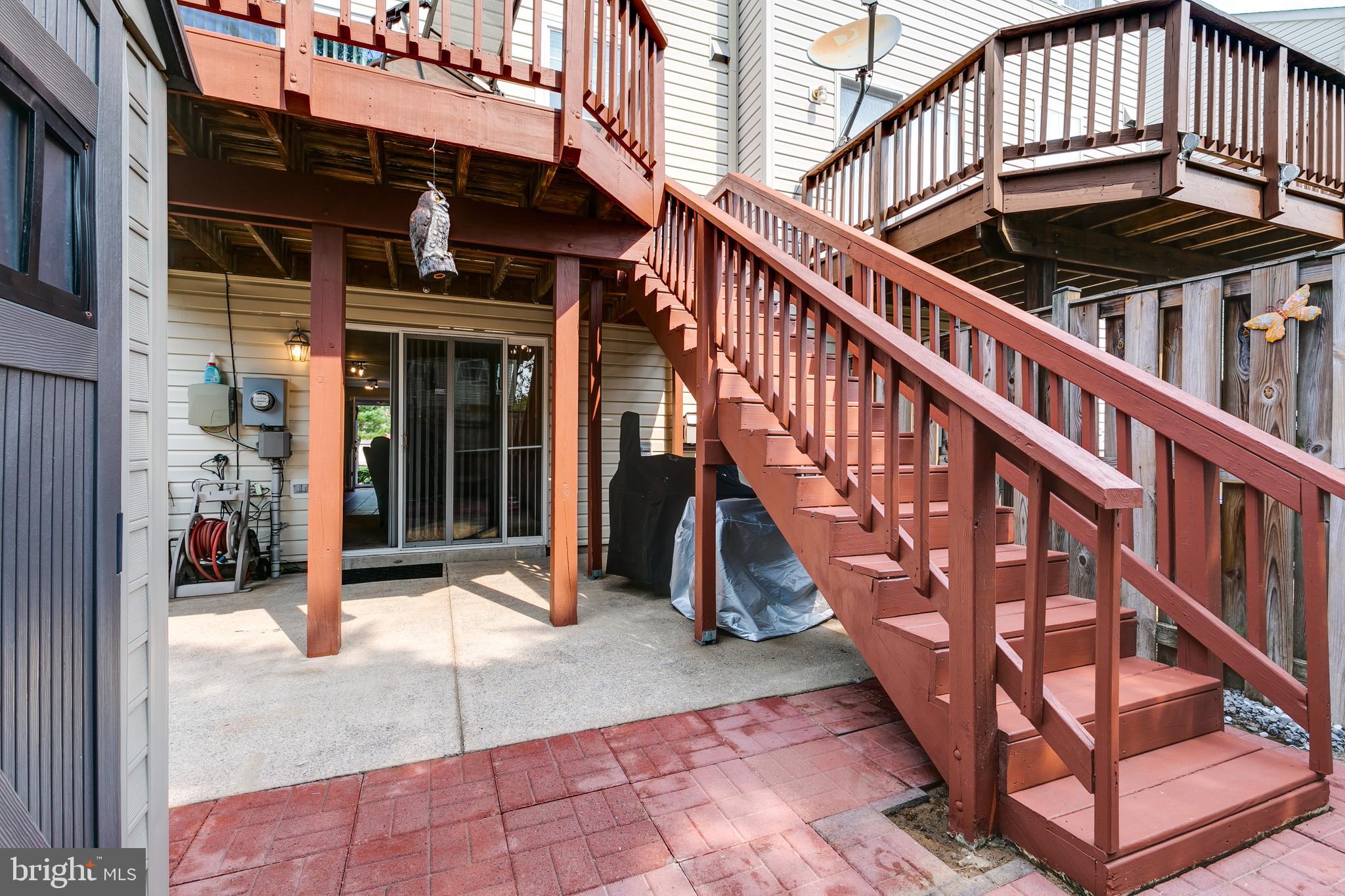 SACRAMENTO MEWS - Residential